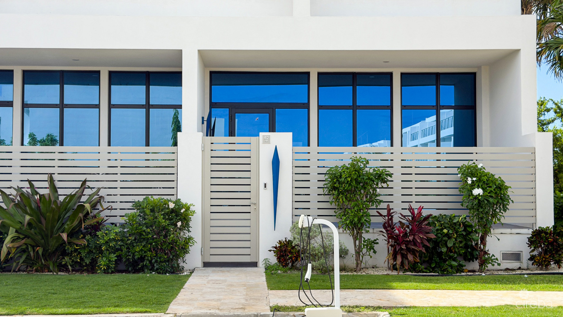 BAHIA 3-BED CORNER TOWNHOUSE