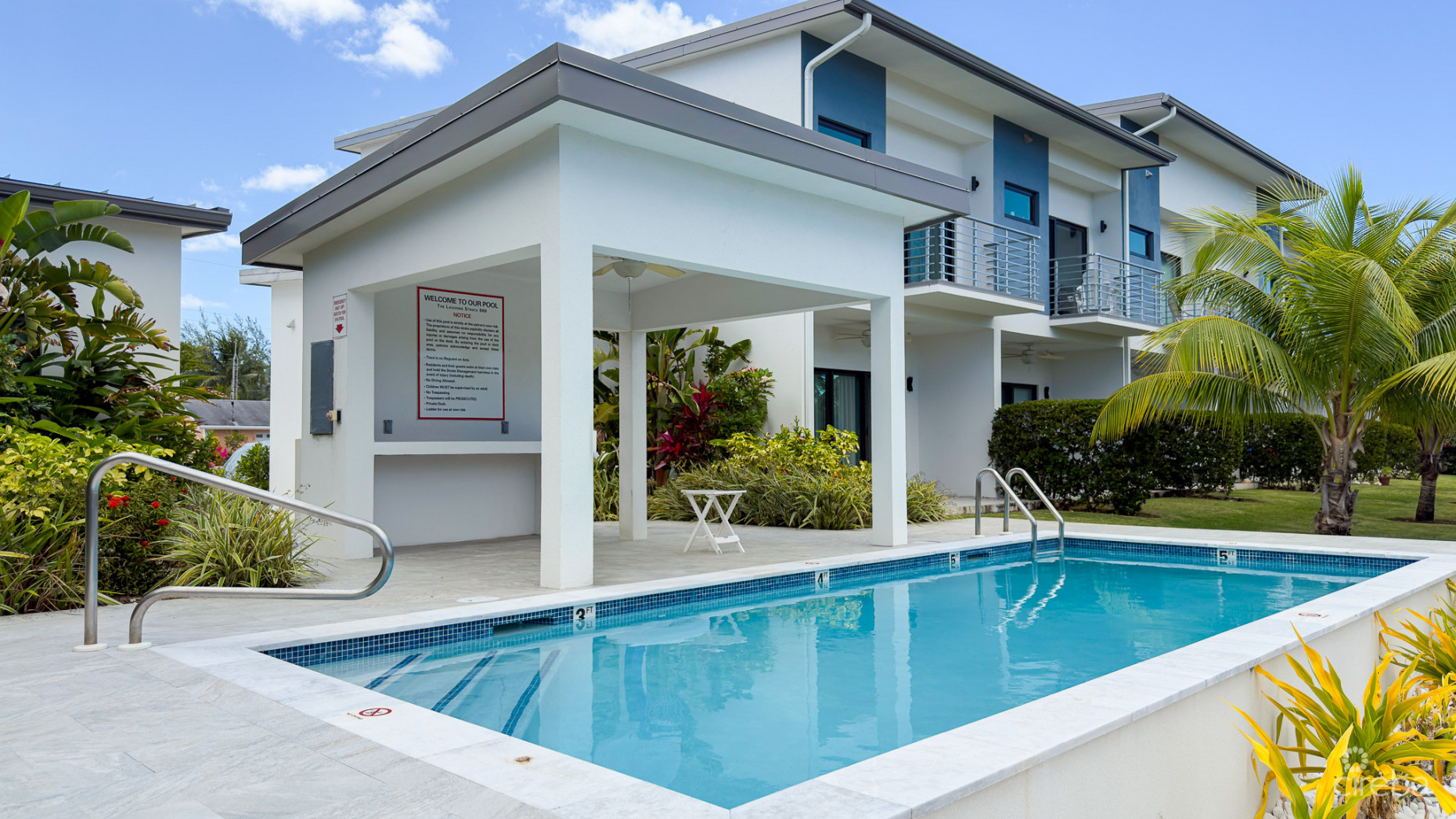 THE LAGOONS 2 BED WATERFRONT TOWNHOUSE