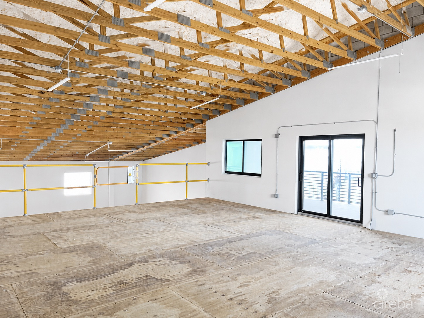 PRIME LOCATION - LEASED INVESTMENT WAREHOUSE