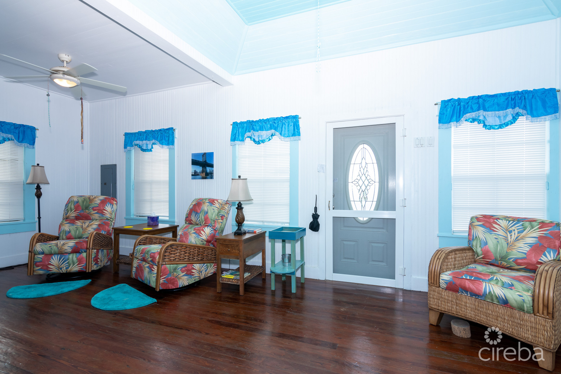 HISTORIC HOME - 3 ACRES OCEAN FRONT