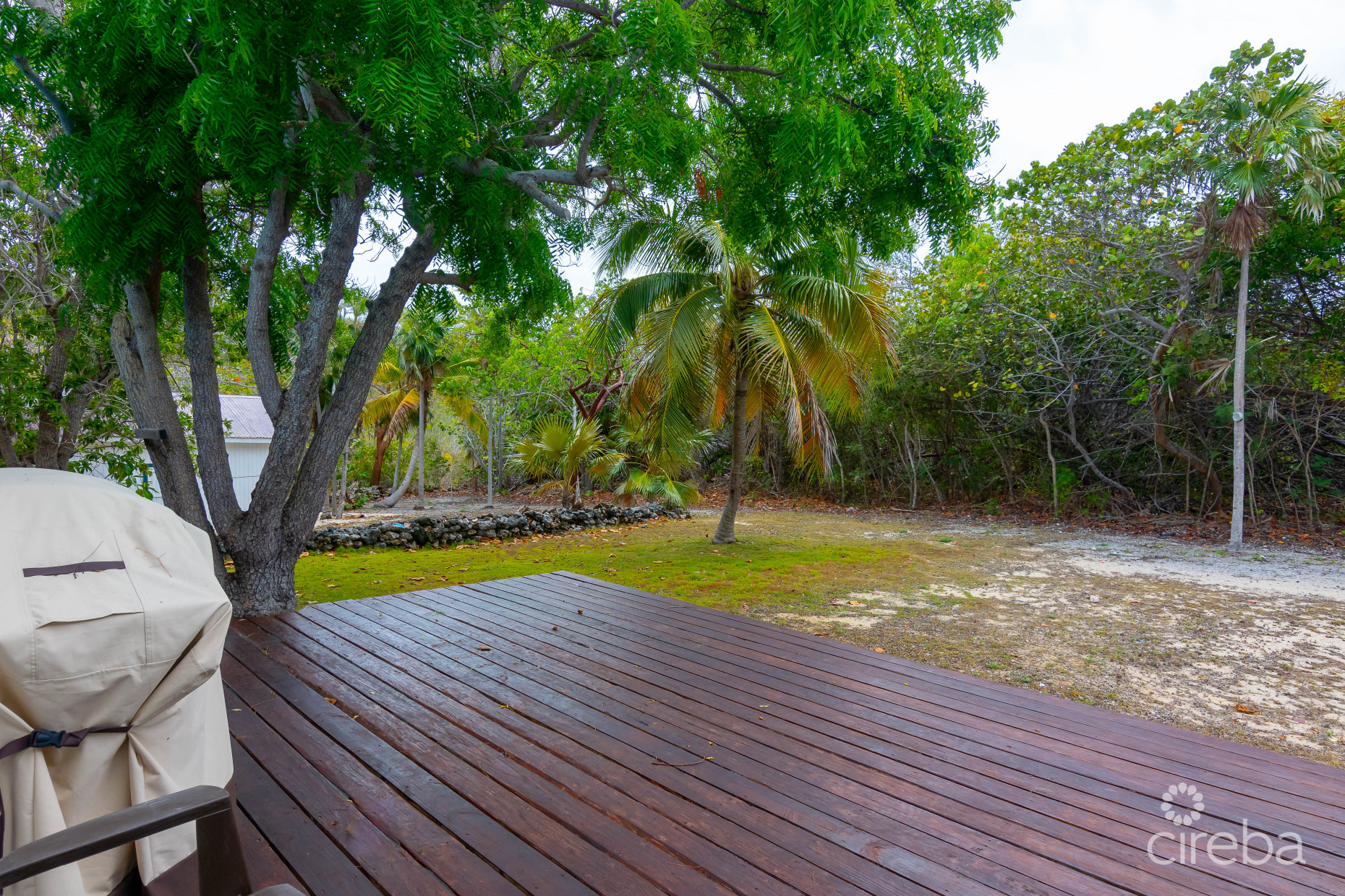 HISTORIC HOME - 3 ACRES OCEAN FRONT