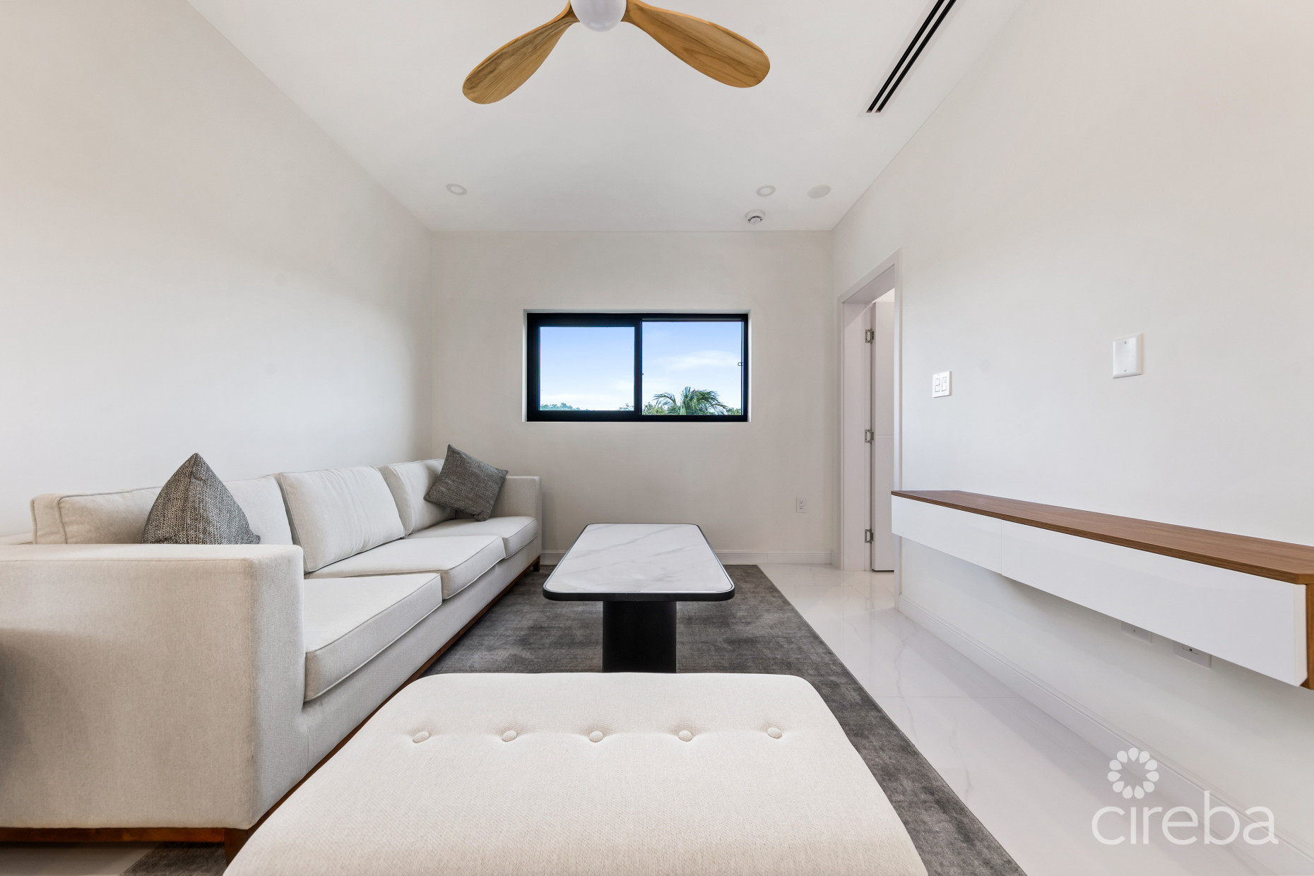 LOVELY 2 BED  2 BATH - ARZA WEST BAY