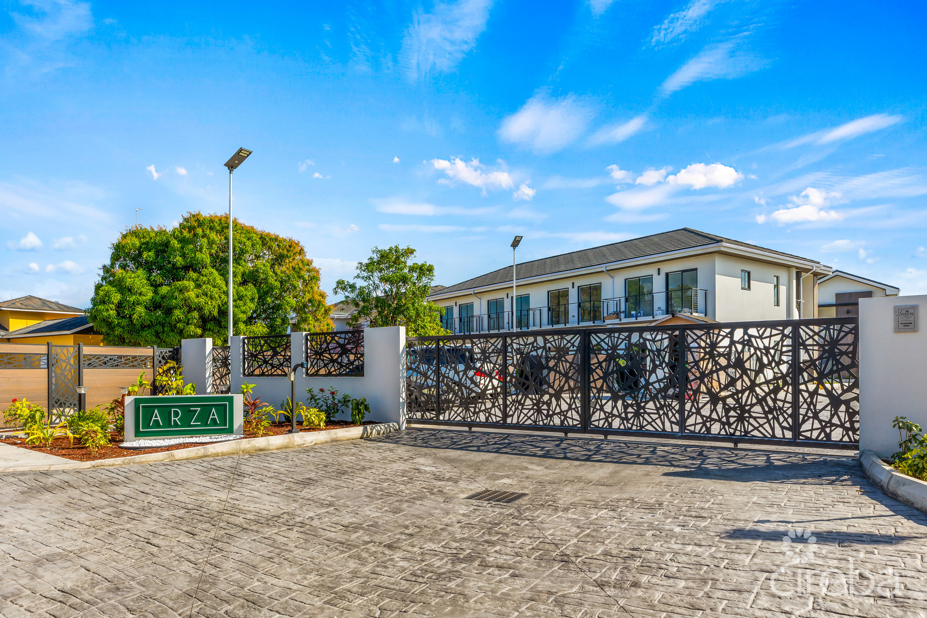 LOVELY 2 BED  2 BATH - ARZA WEST BAY