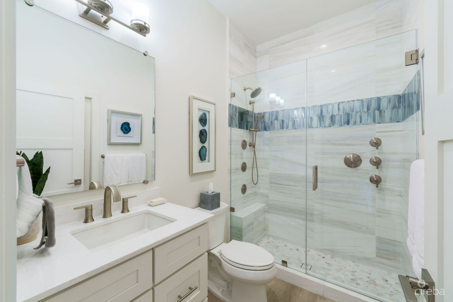 SEAHAVEN PROSPECT WATERFRONT 4 BED DUPLEX - AIR B N B