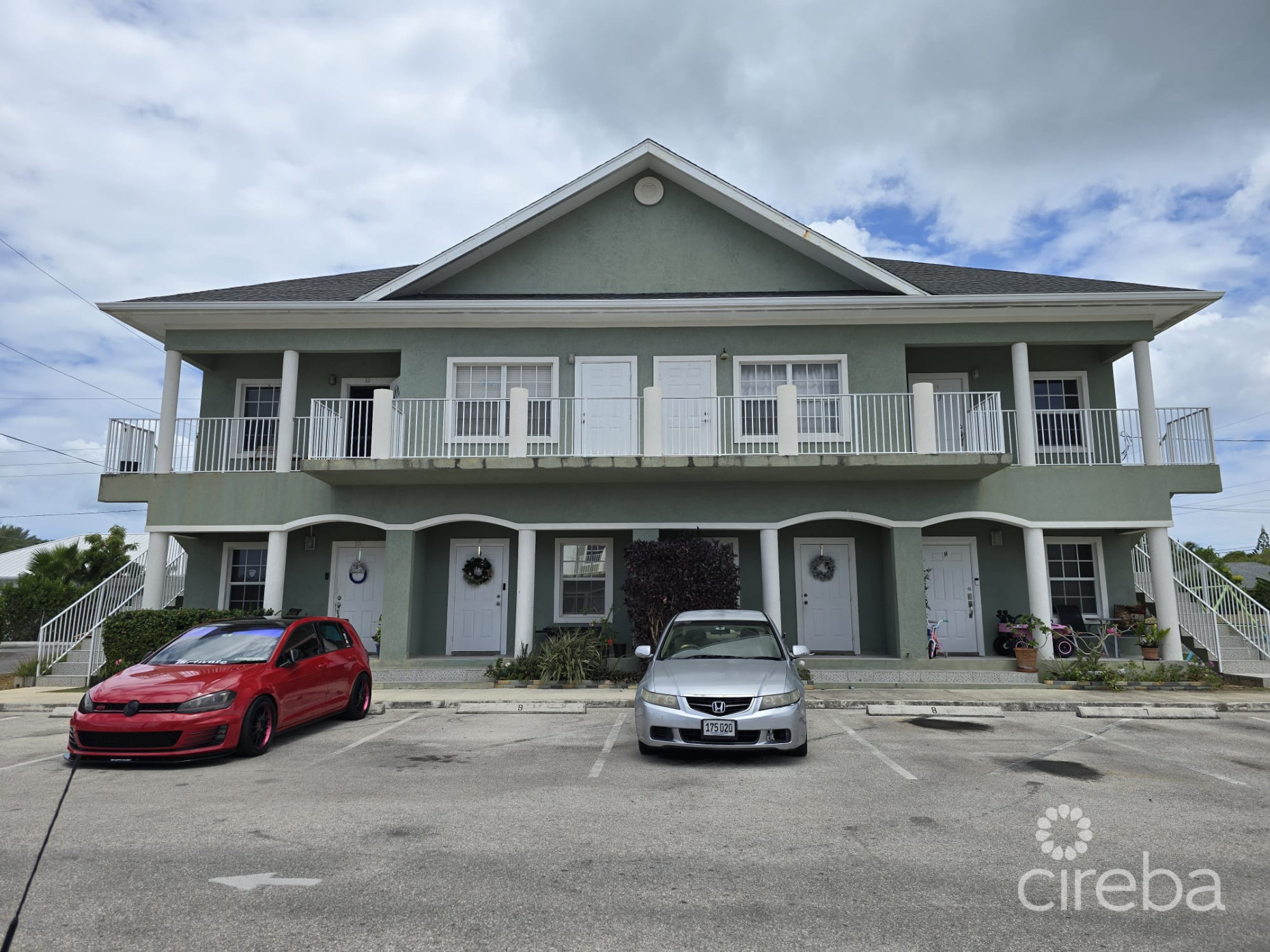 MIZPAH - LOW STRATA FEES - OWNER SAYS SELL