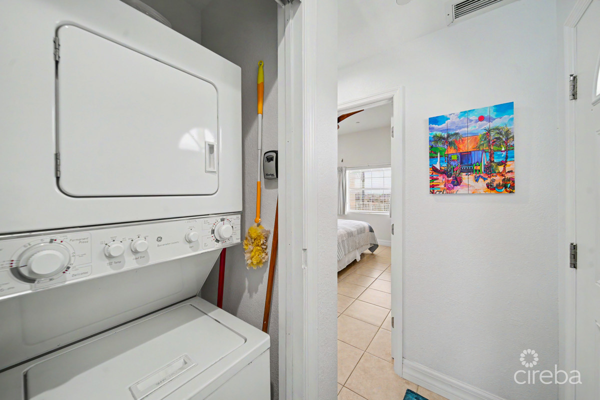 CASTAWAYS' COVE UNIT 328 A/B