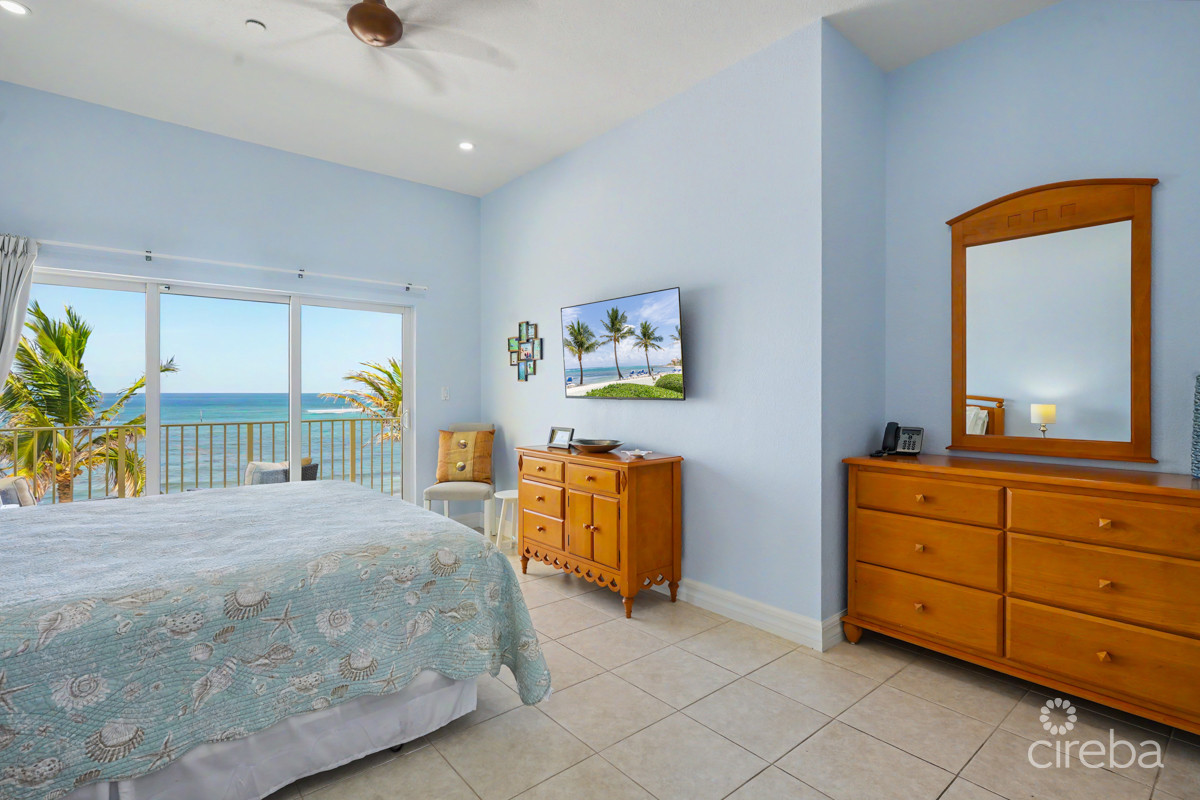 CASTAWAYS' COVE UNIT 328 A/B