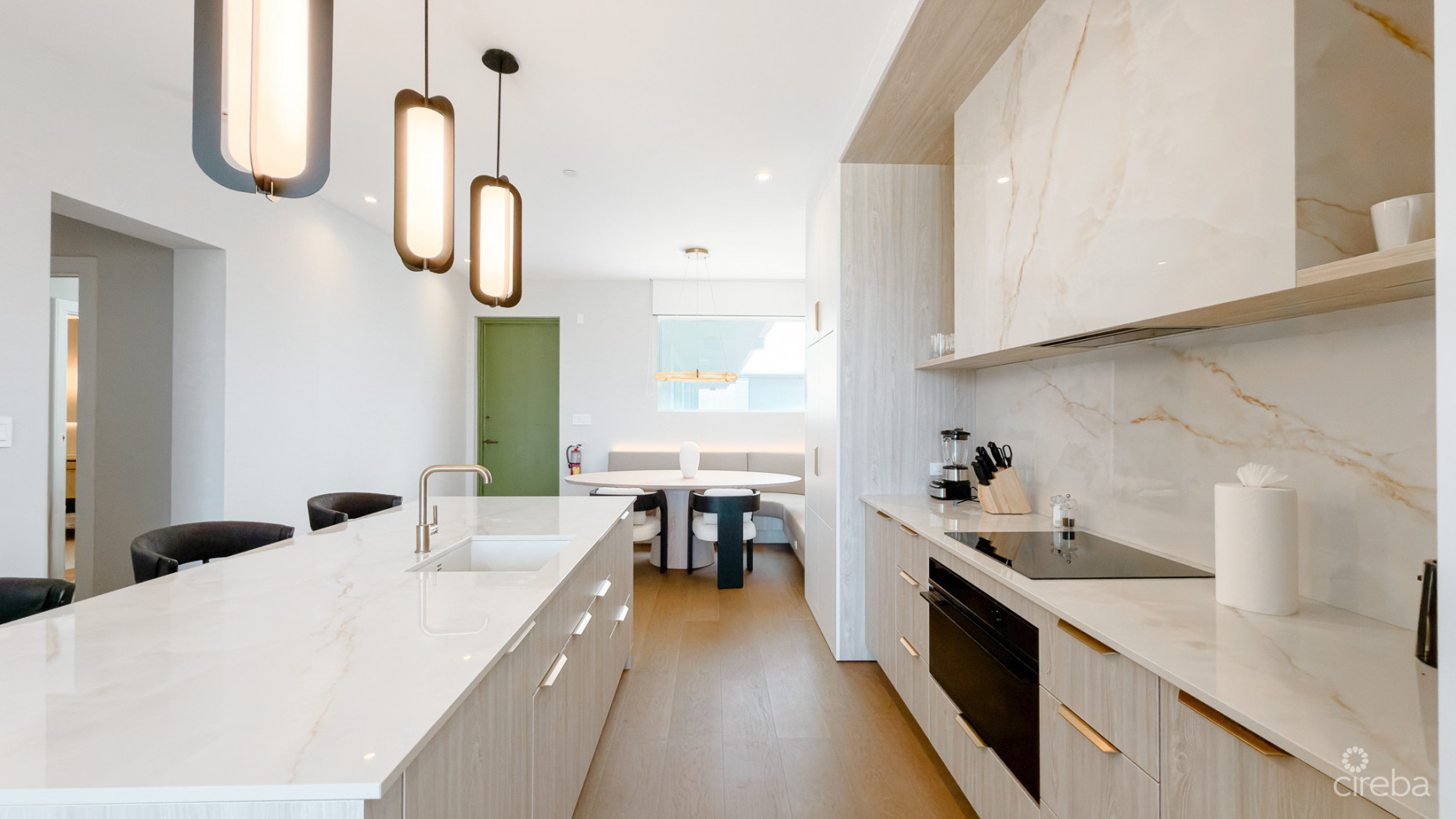 THE GROVE TOO - 4 BED PENTHOUSE