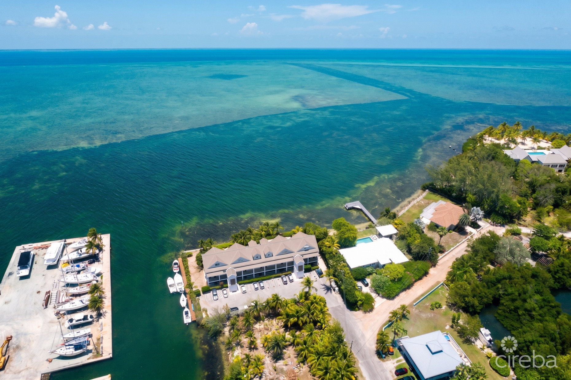 HARBOUR POINT OCEANFRONT 3 BED PLUS OFFICE
