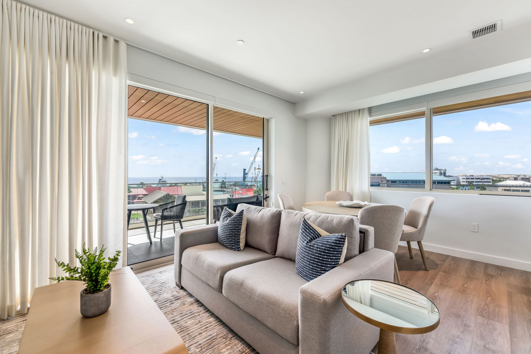 One|gt 501 - Front-row Ocean View 2-bed Residence