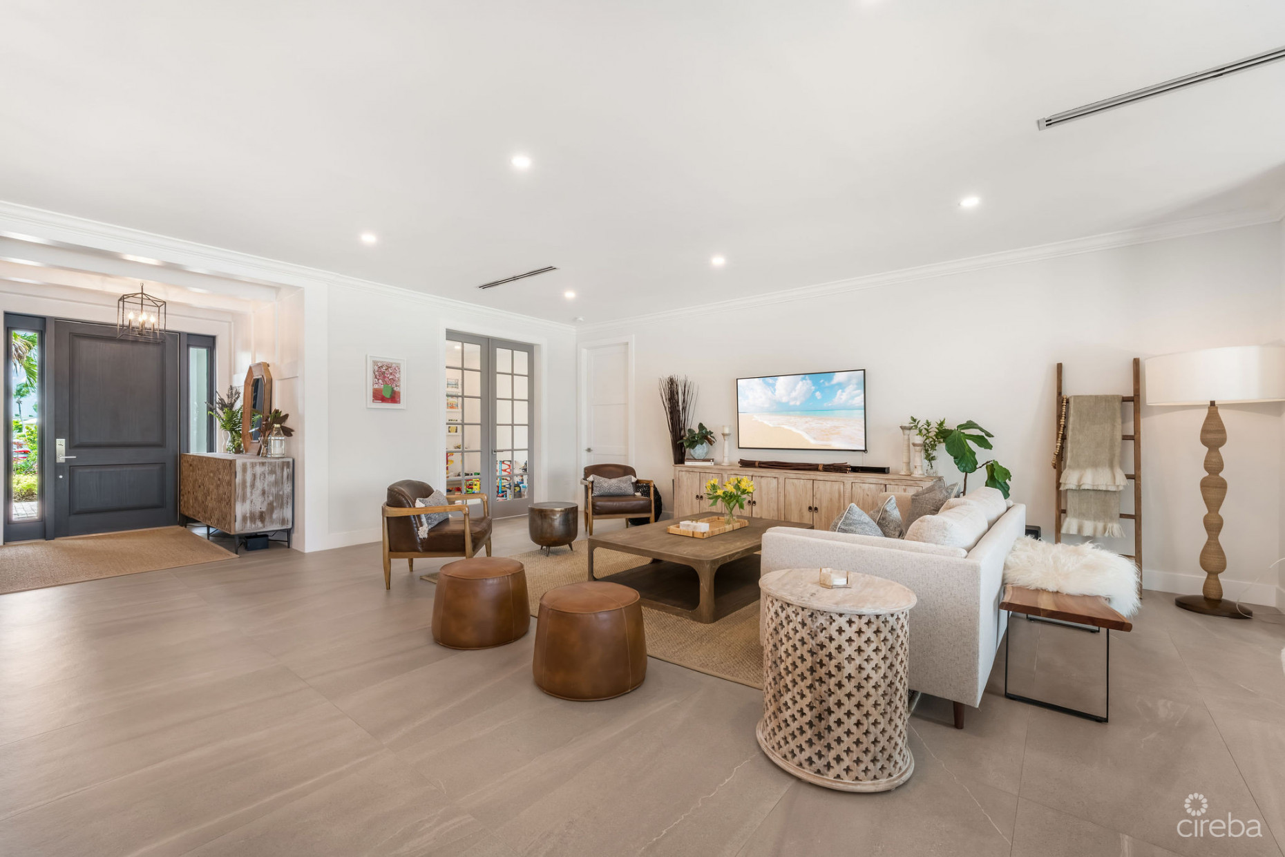 COCONUT COVE, THE SHORES FAMILY HOME