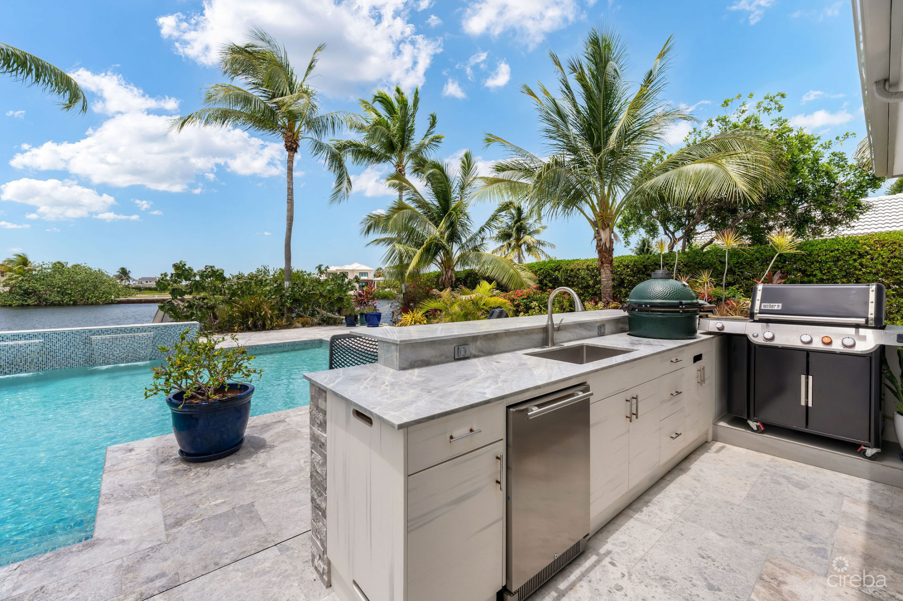 COCONUT COVE, THE SHORES FAMILY HOME