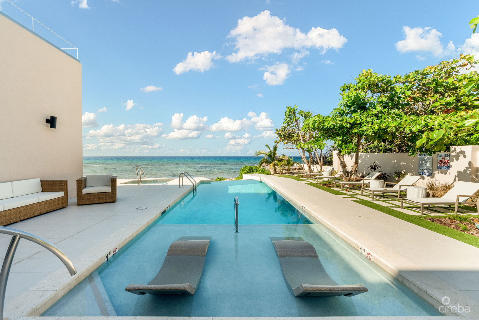 5 BED BEACH FRONT ESTATE - HALCYON POINT