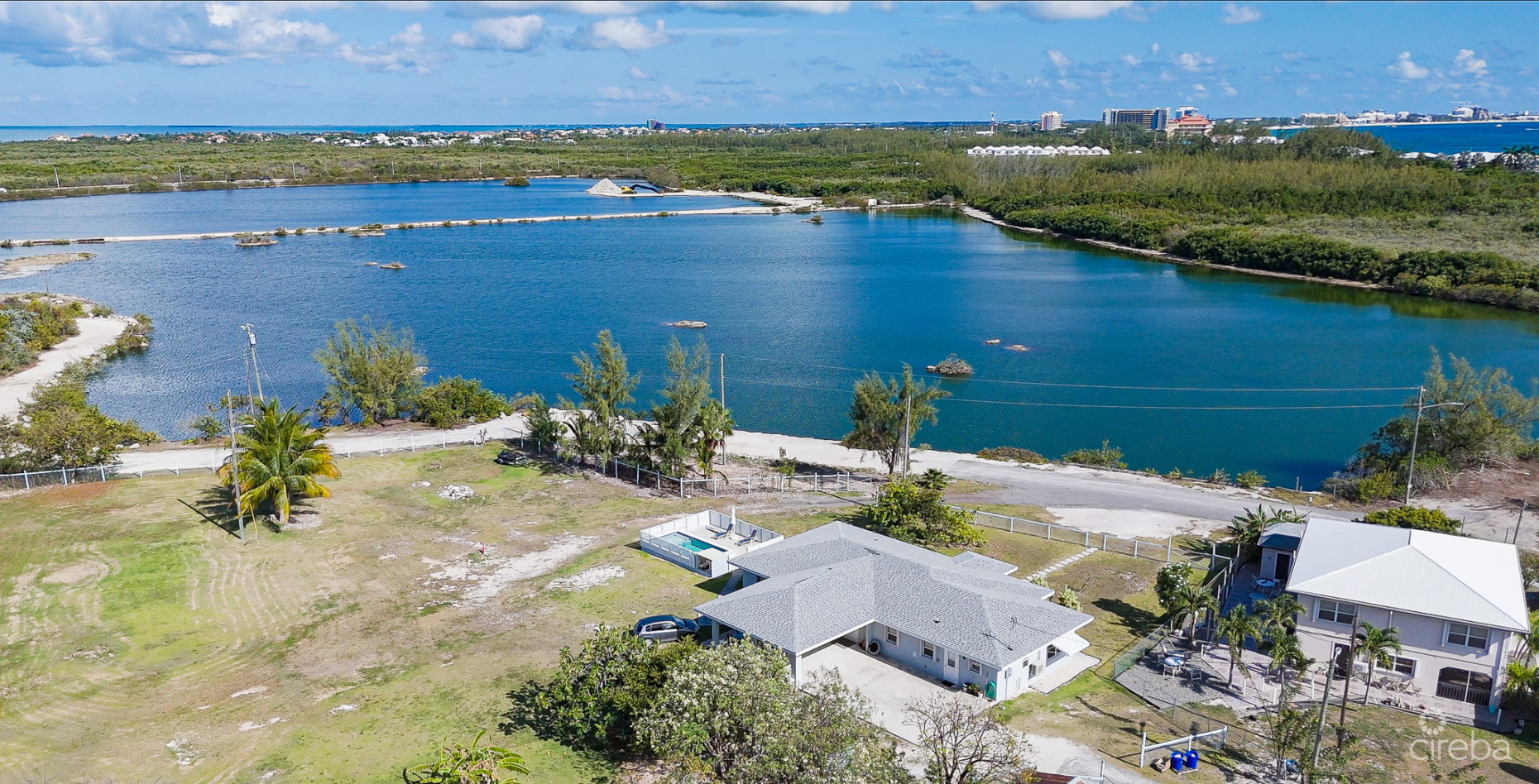 WATERVIEW HOME JUST OFF SMB CORRIDOR