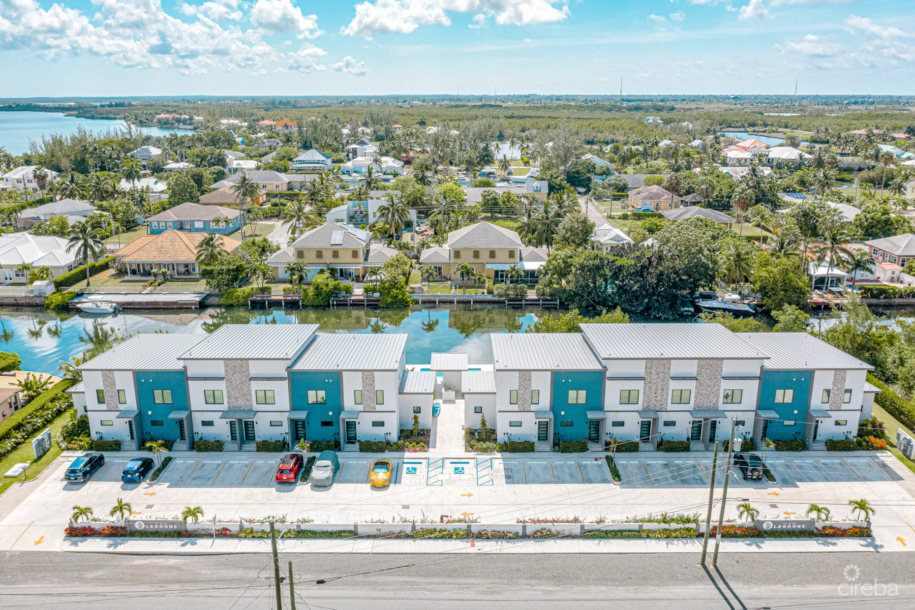 THE LAGOONS 3 BED WATERFRONT TOWNHOUSE