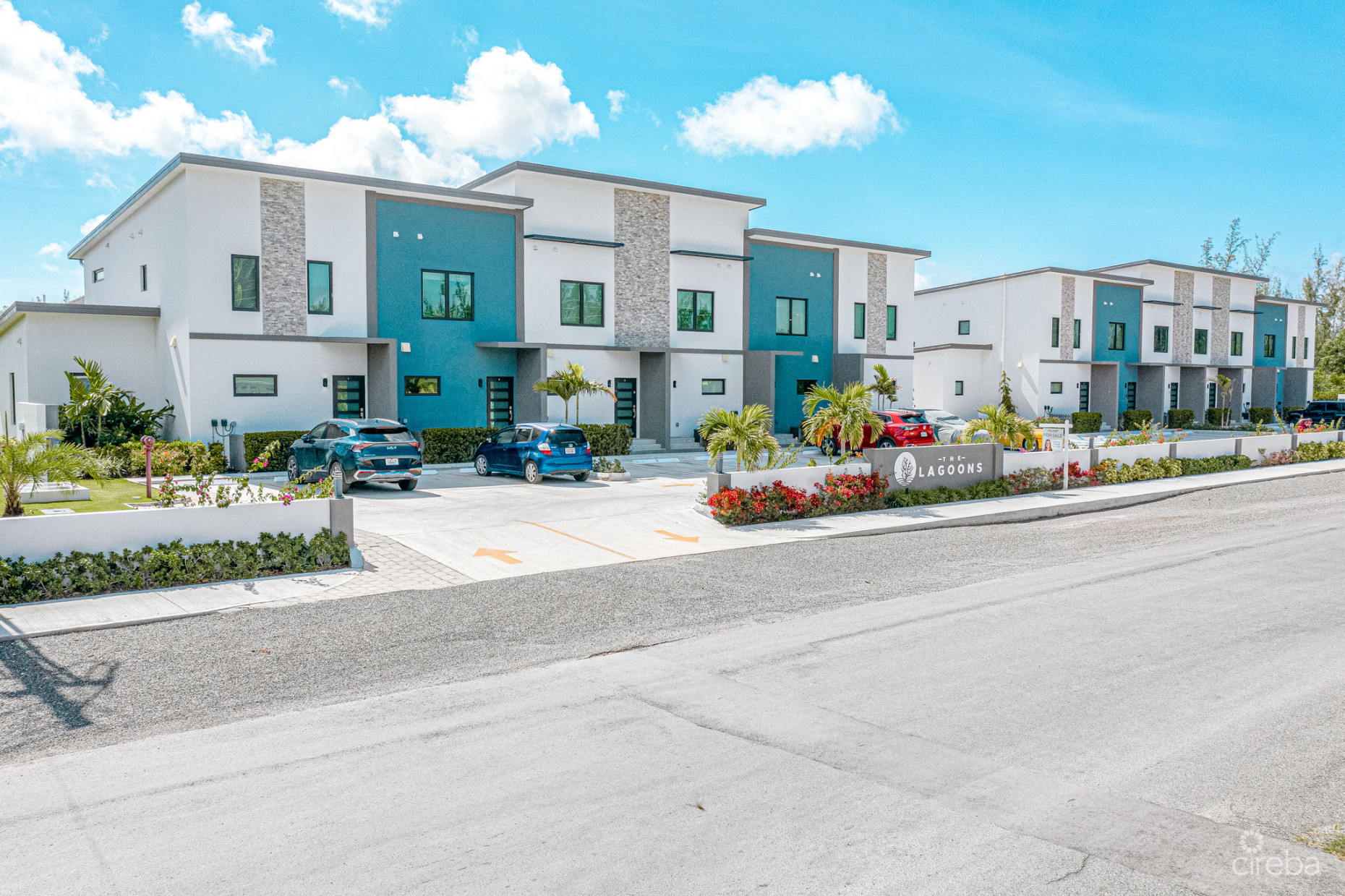 THE LAGOONS 2 BED WATERFRONT TOWNHOUSE