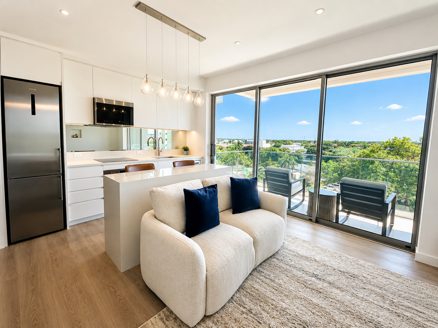 One Gt  One Bedroom Suite With Den