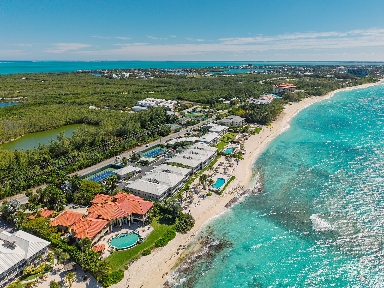 RENOVATED PENTHOUSE DISCOVERY POINT CLUB