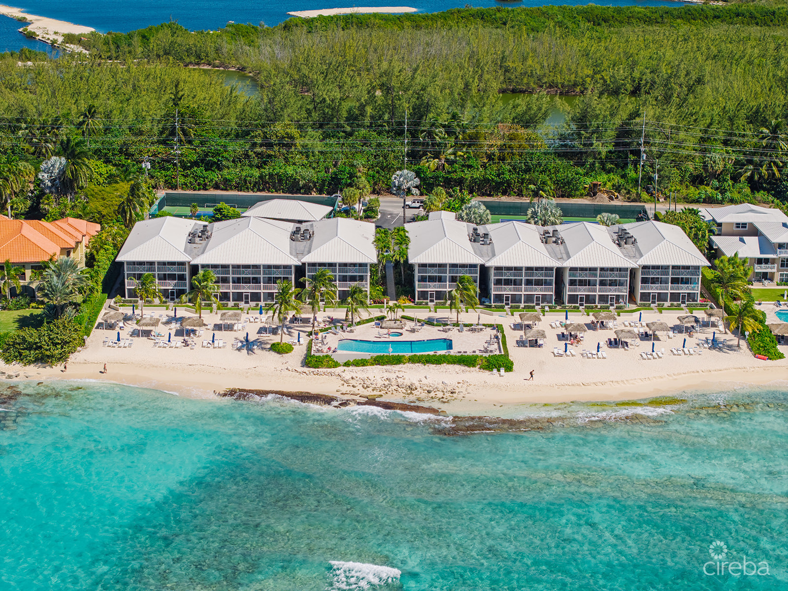 RENOVATED PENTHOUSE DISCOVERY POINT CLUB
