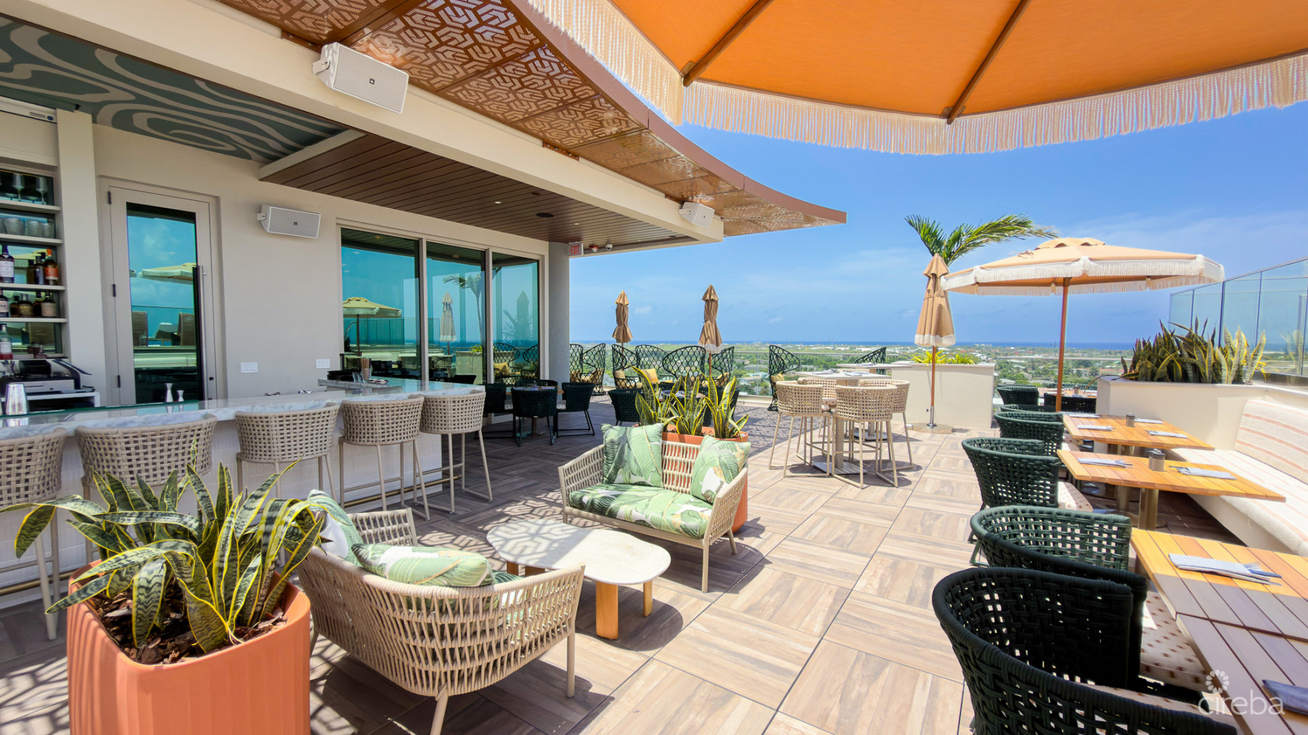 ONE GT - FURNISHED 2 BED WITH DEN