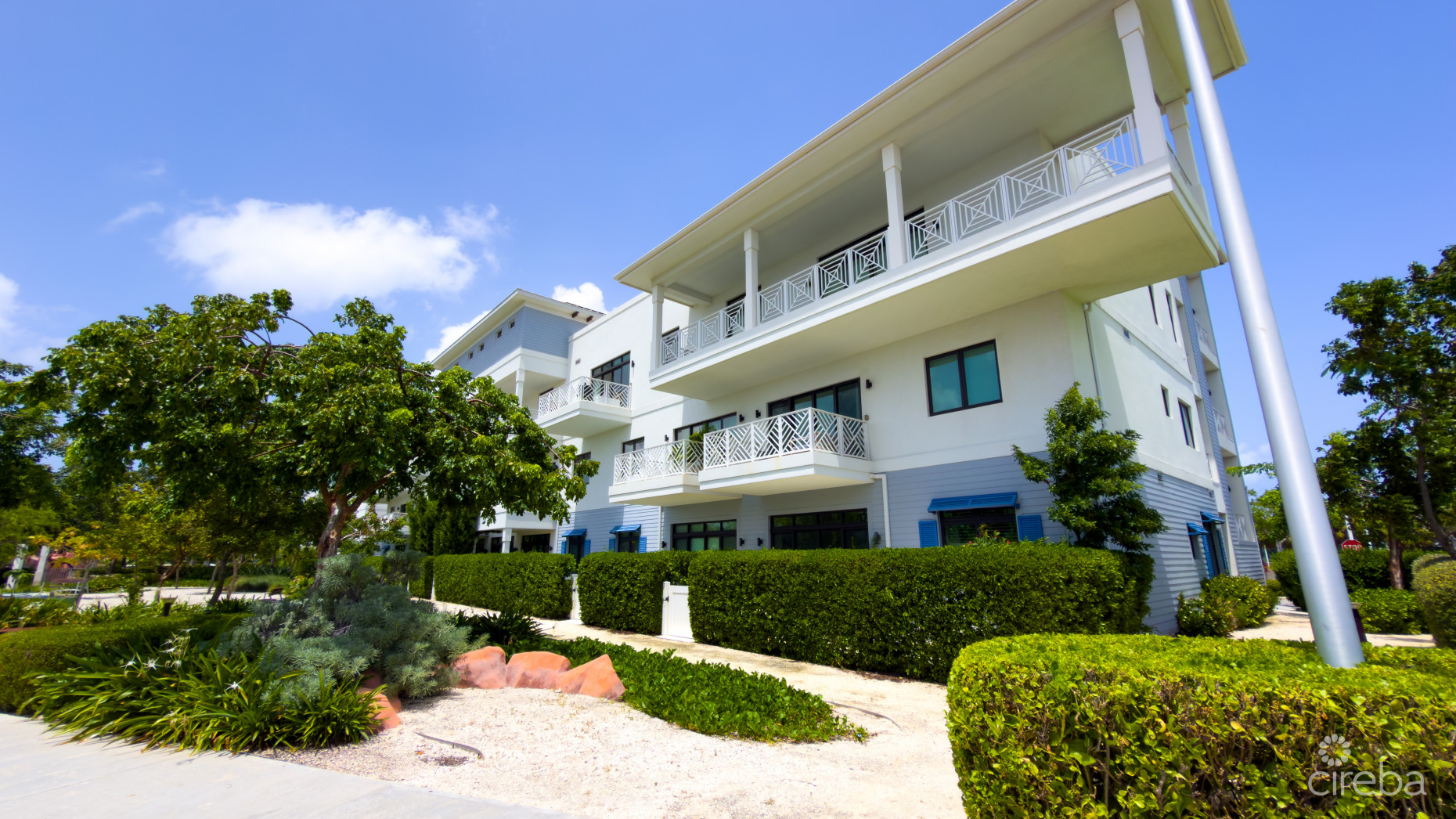 OLEA - 2 BED CORNER CONDO