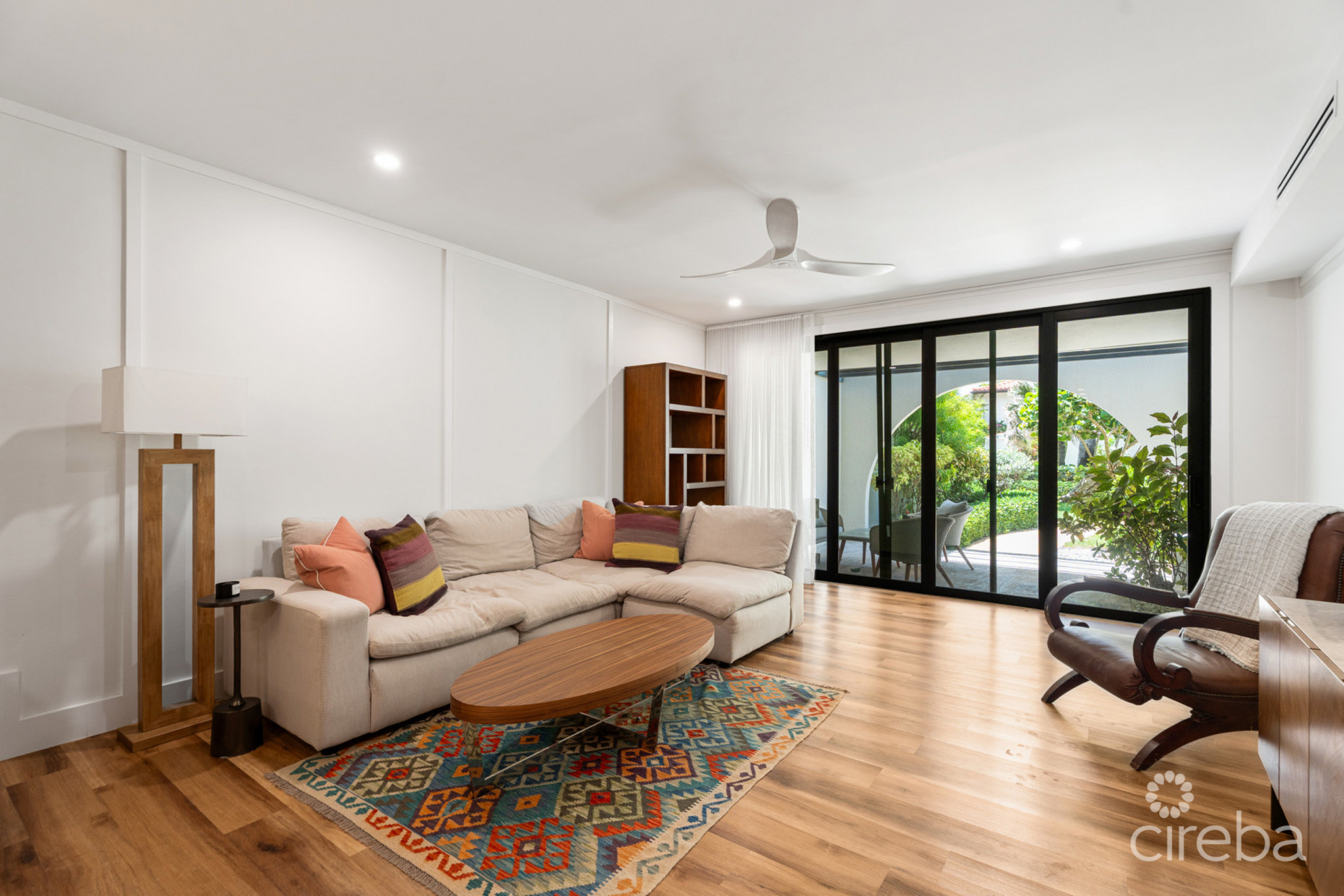 VILLA PAPPAGALLOS 4, WEST BAY RENOVATED CONDO