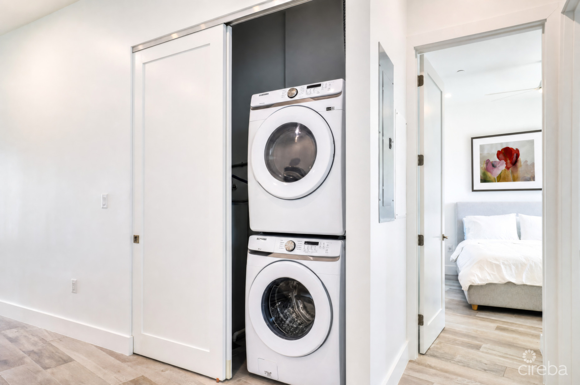 AURA #305 OCEANFRONT