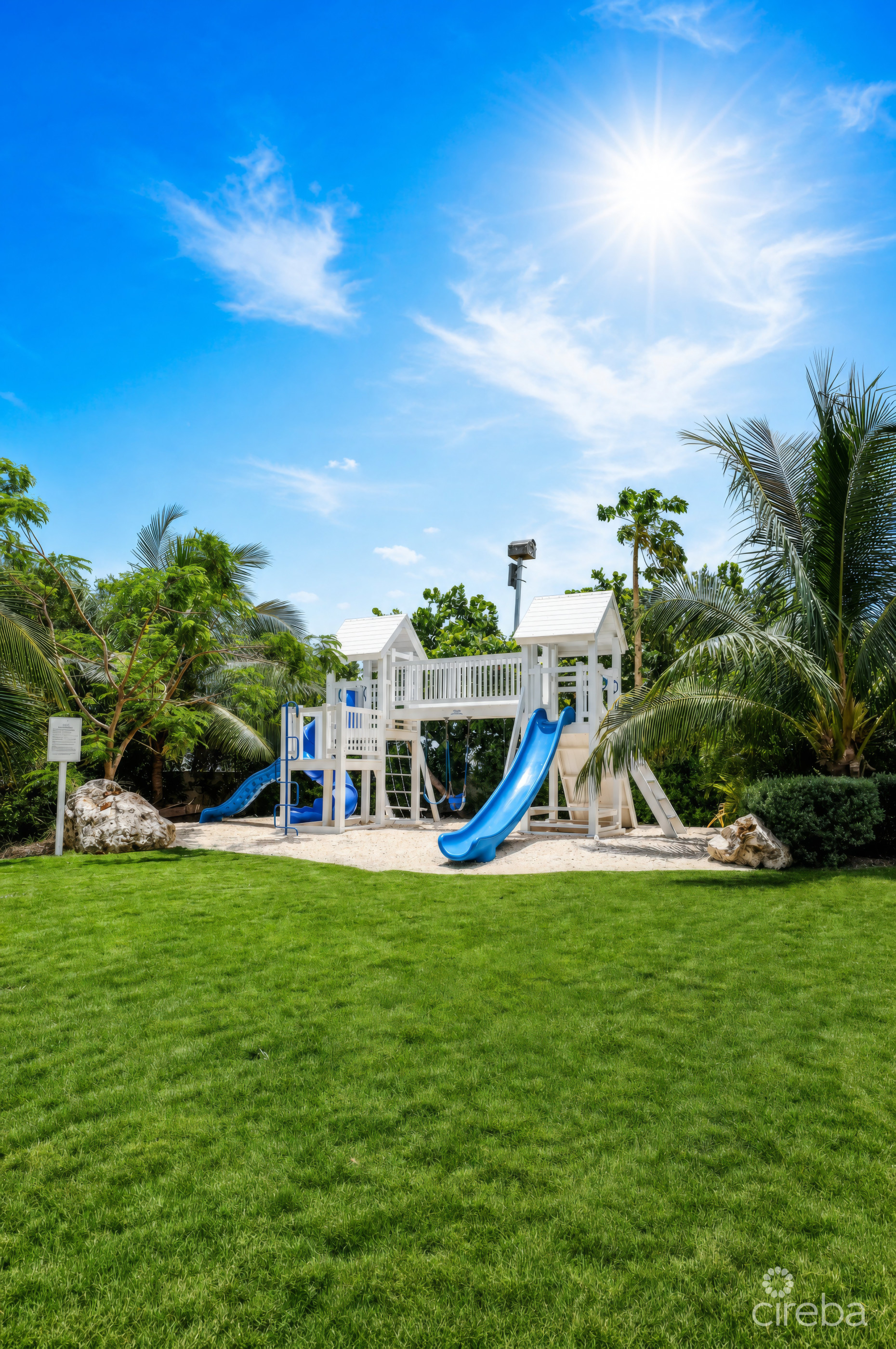 AURA #305 OCEANFRONT