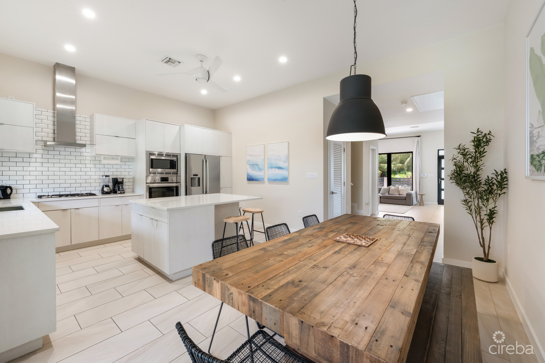 VELA 112, 4-BED SOUTH SOUND TOWNHOME