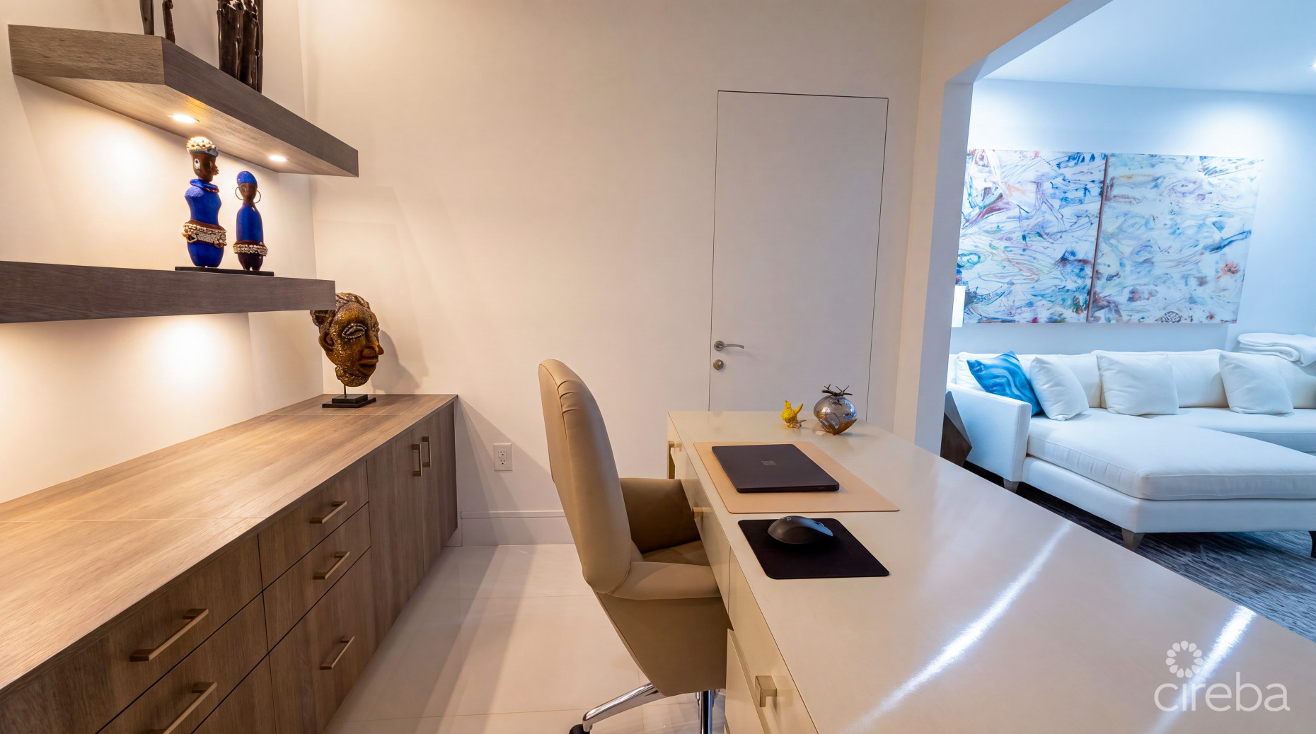 FIN 11 - OCEANFRONT CONDO