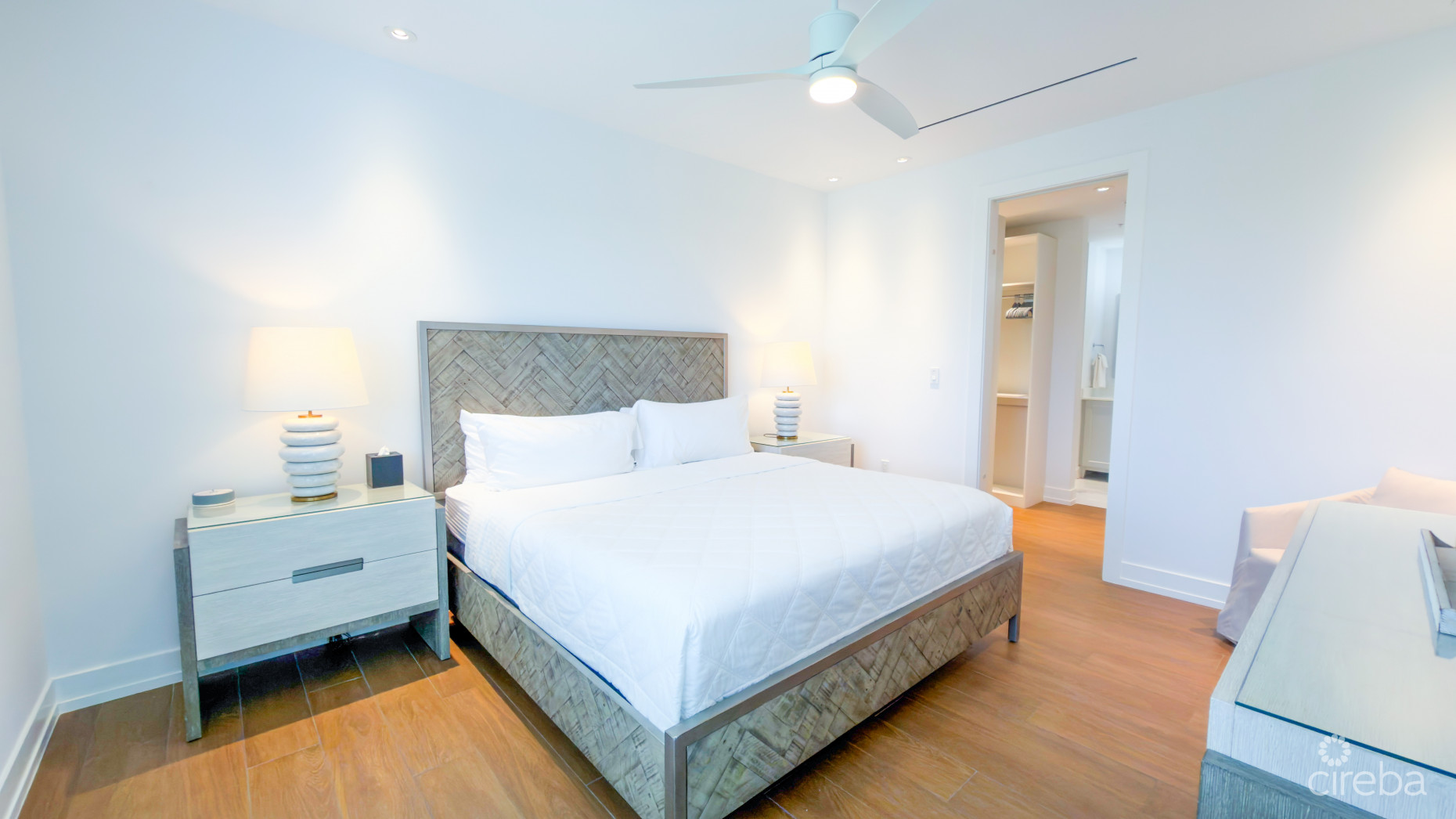 OLEA - 2 BED CONDO
