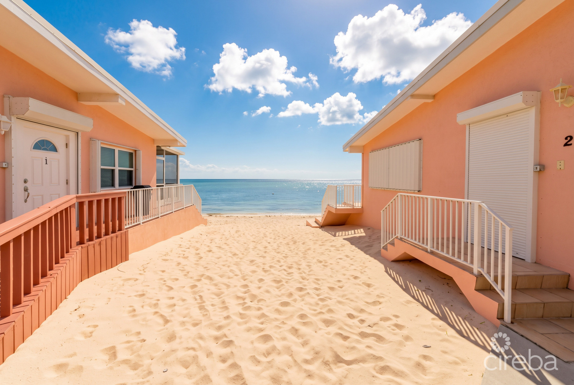 WINTERHAVEN BEACHFRONT 3 BED
