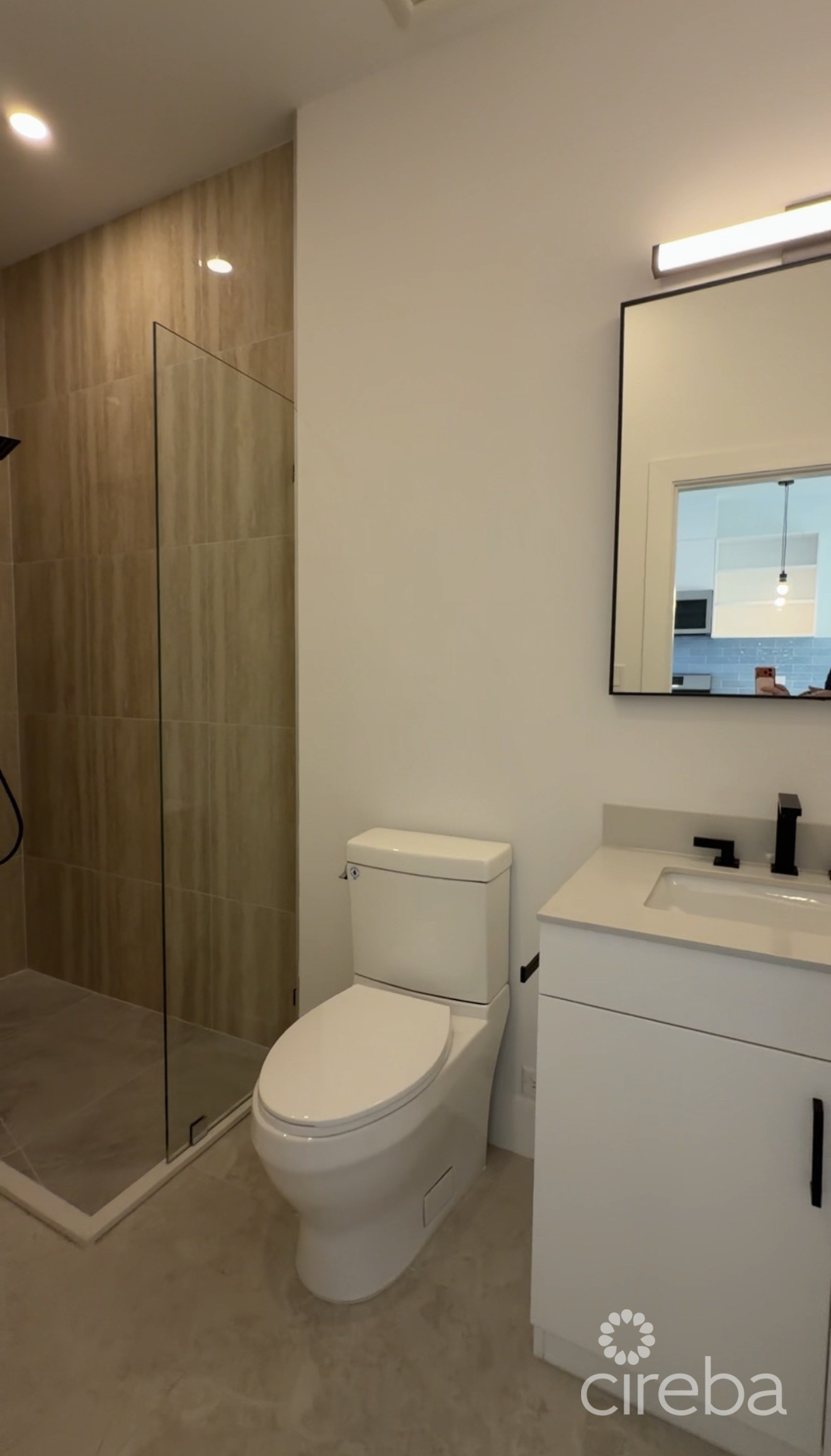 ONE BEDROOM, ONE BATHROOM SEAGRAPE UNIT - MEADOWS AT BATABANO