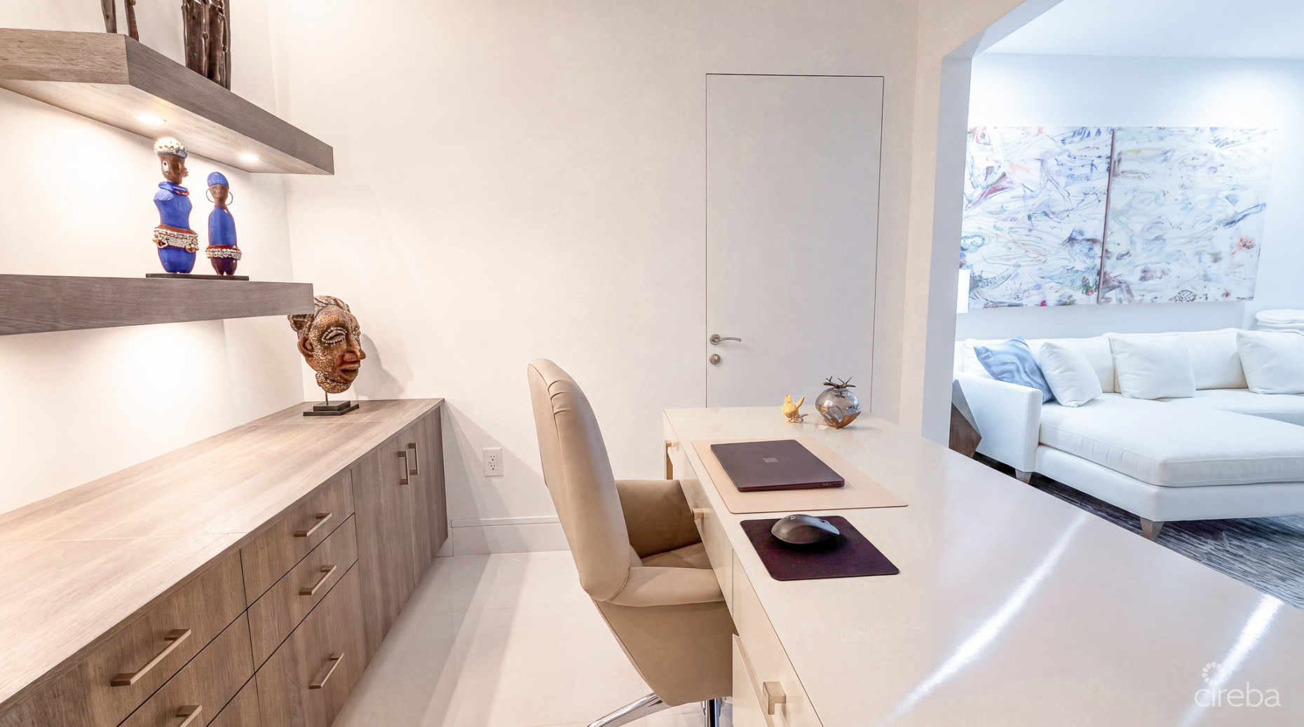 FIN 11 - OCEANFRONT CONDO