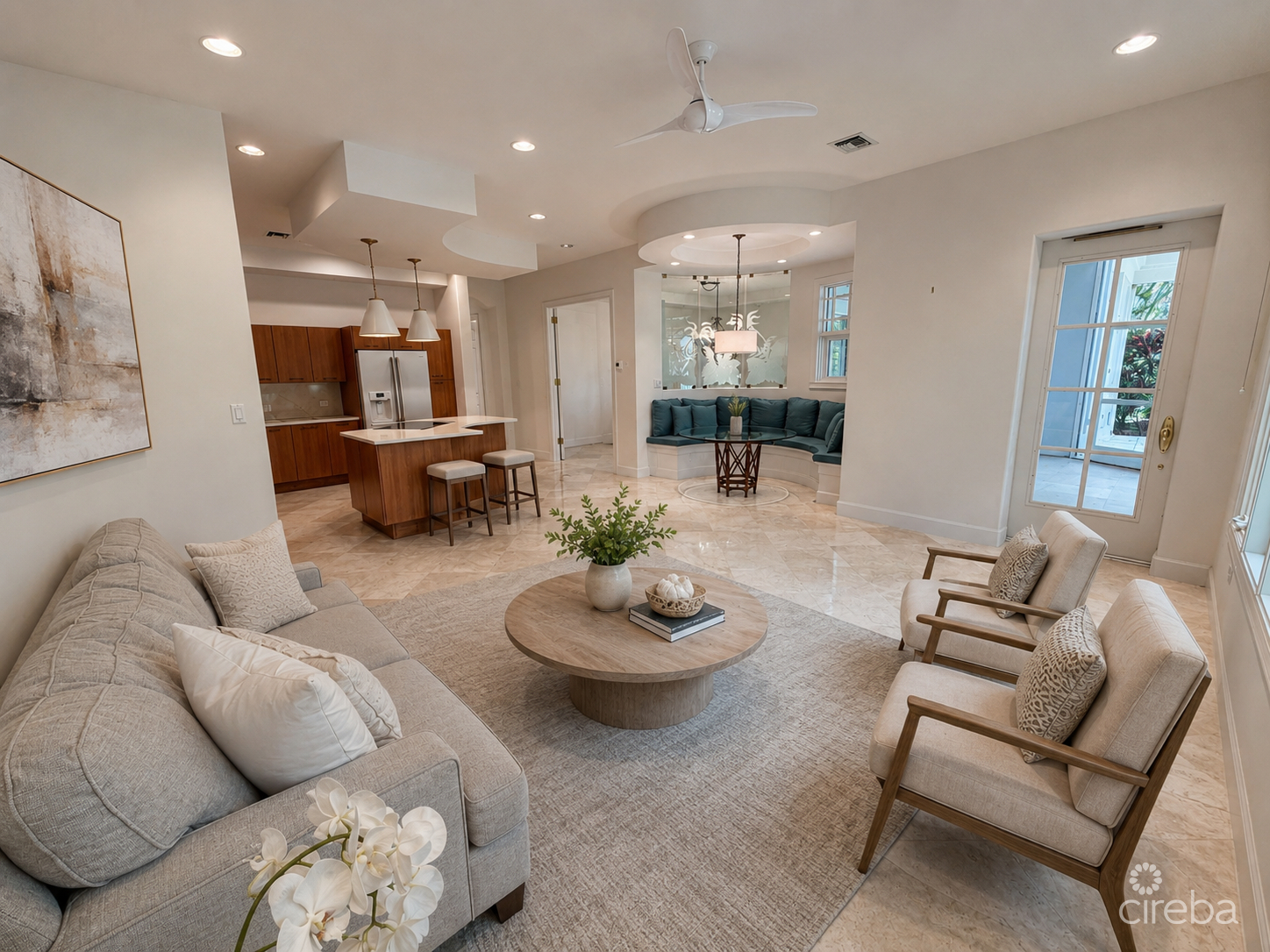 RARE KING'S COURT VILLA IN BRITANNIA | SEVEN MILE BEACH CORRIDOR