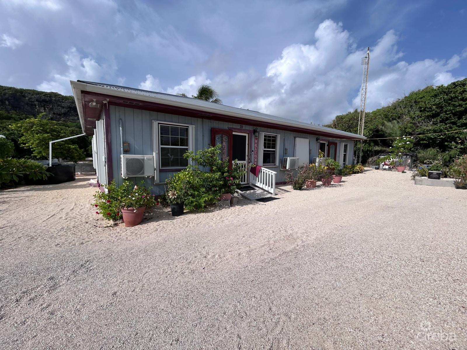 CAYMAN BRAC FAMILY HOME