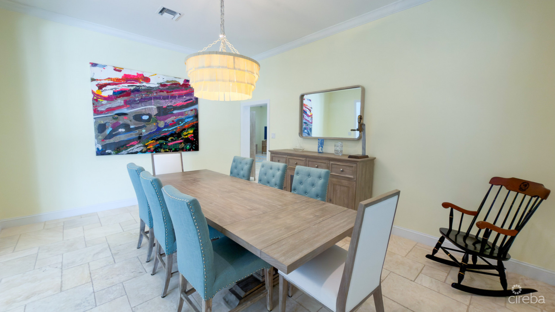 SEVEN MILE BEACH CORRIDOR FAMILY HOME