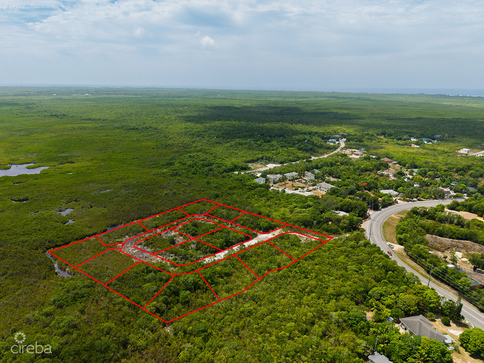 4.7 ACRES - 16 LOT SUBDIVISION WITH PLANNING APPROVAL