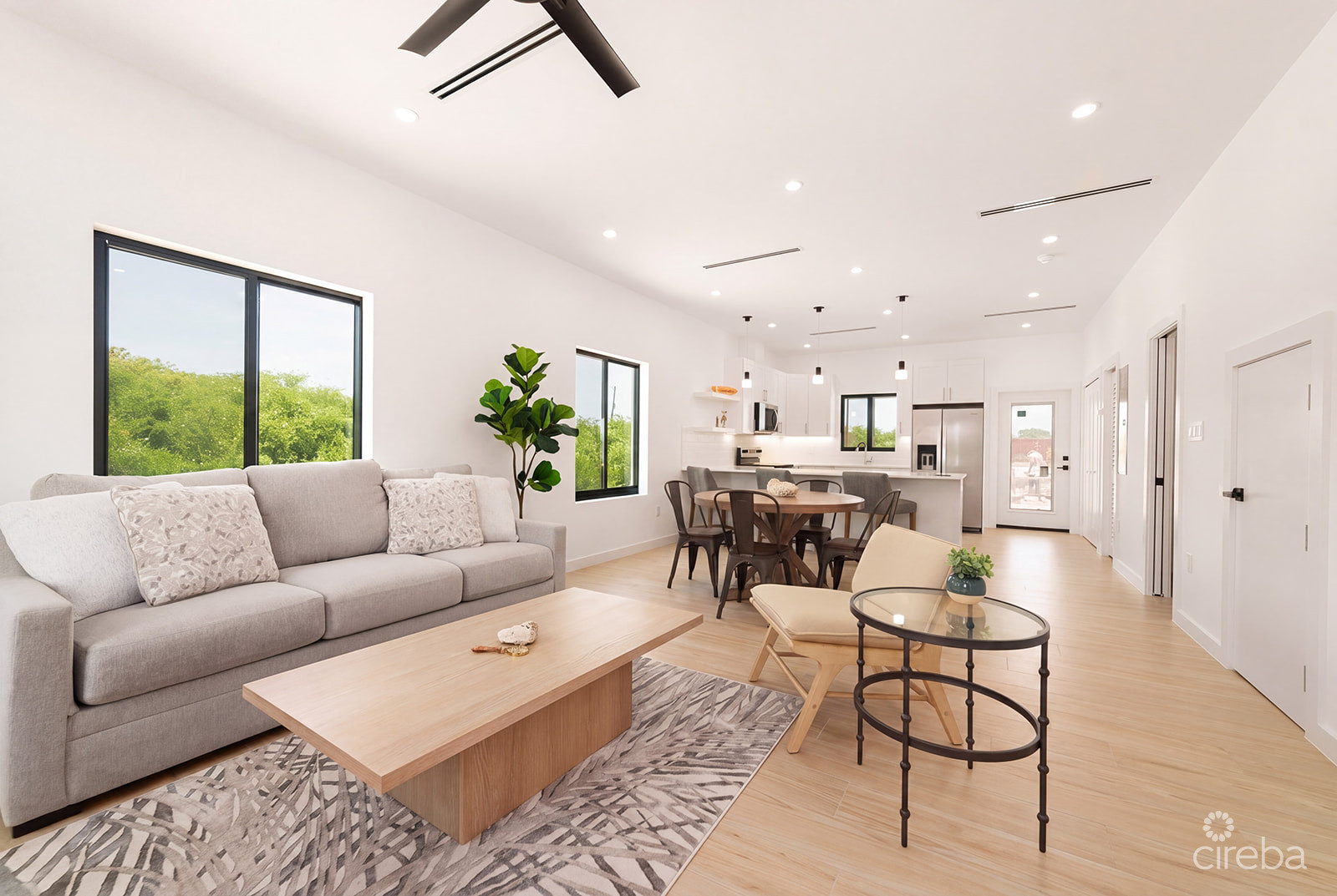 2 BEDROOM, 2.5 BATHROOM DUPLEX IN LOOKOUT GARDEN