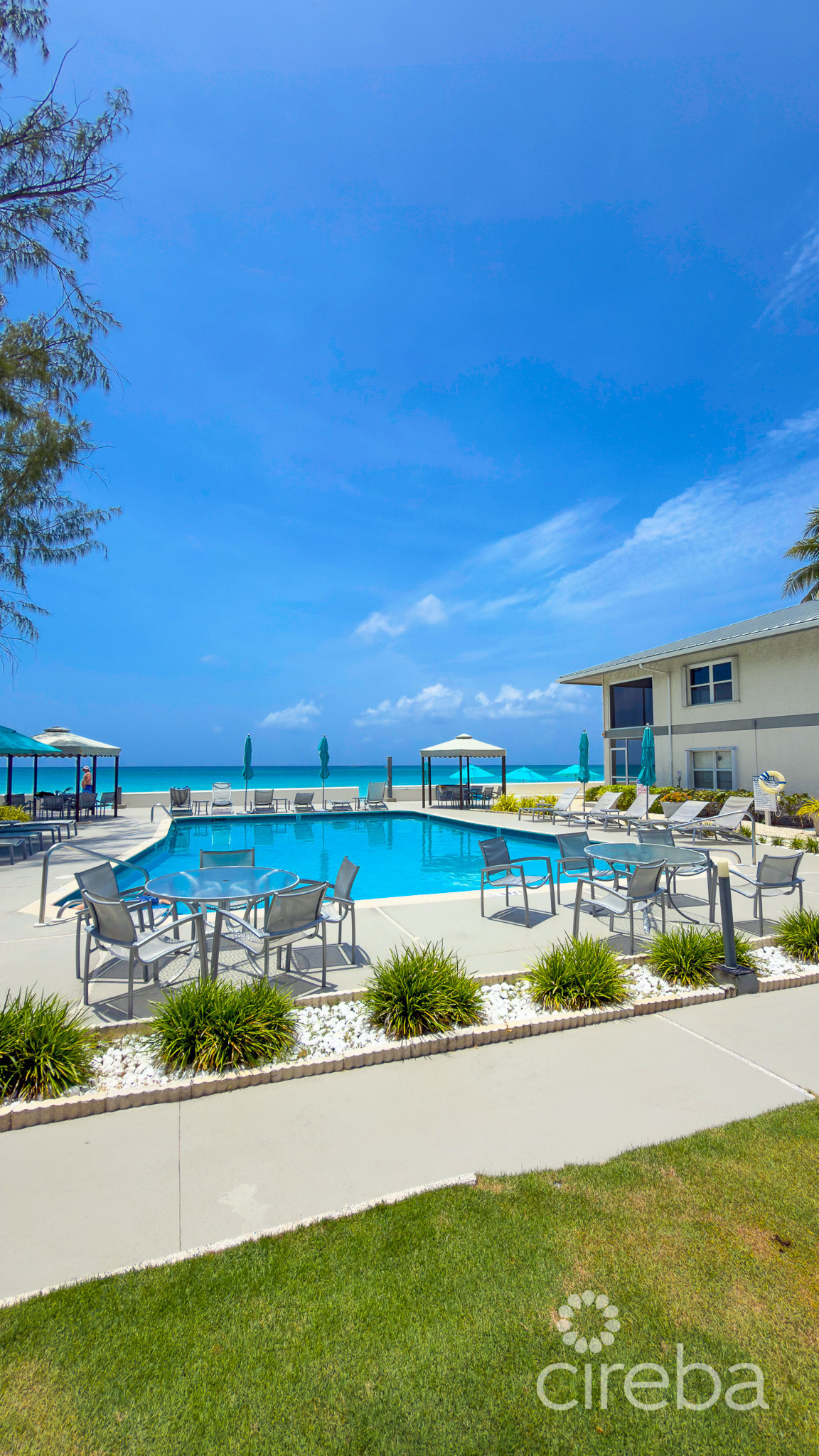 3 BED SEVEN MILE BEACHFRONT CONDO TAMARIND BAY