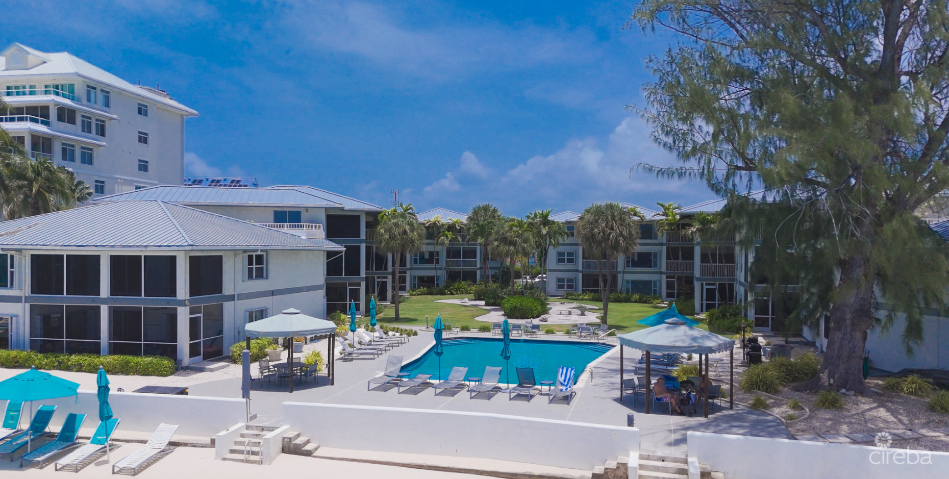 3 BED SEVEN MILE BEACHFRONT CONDO TAMARIND BAY
