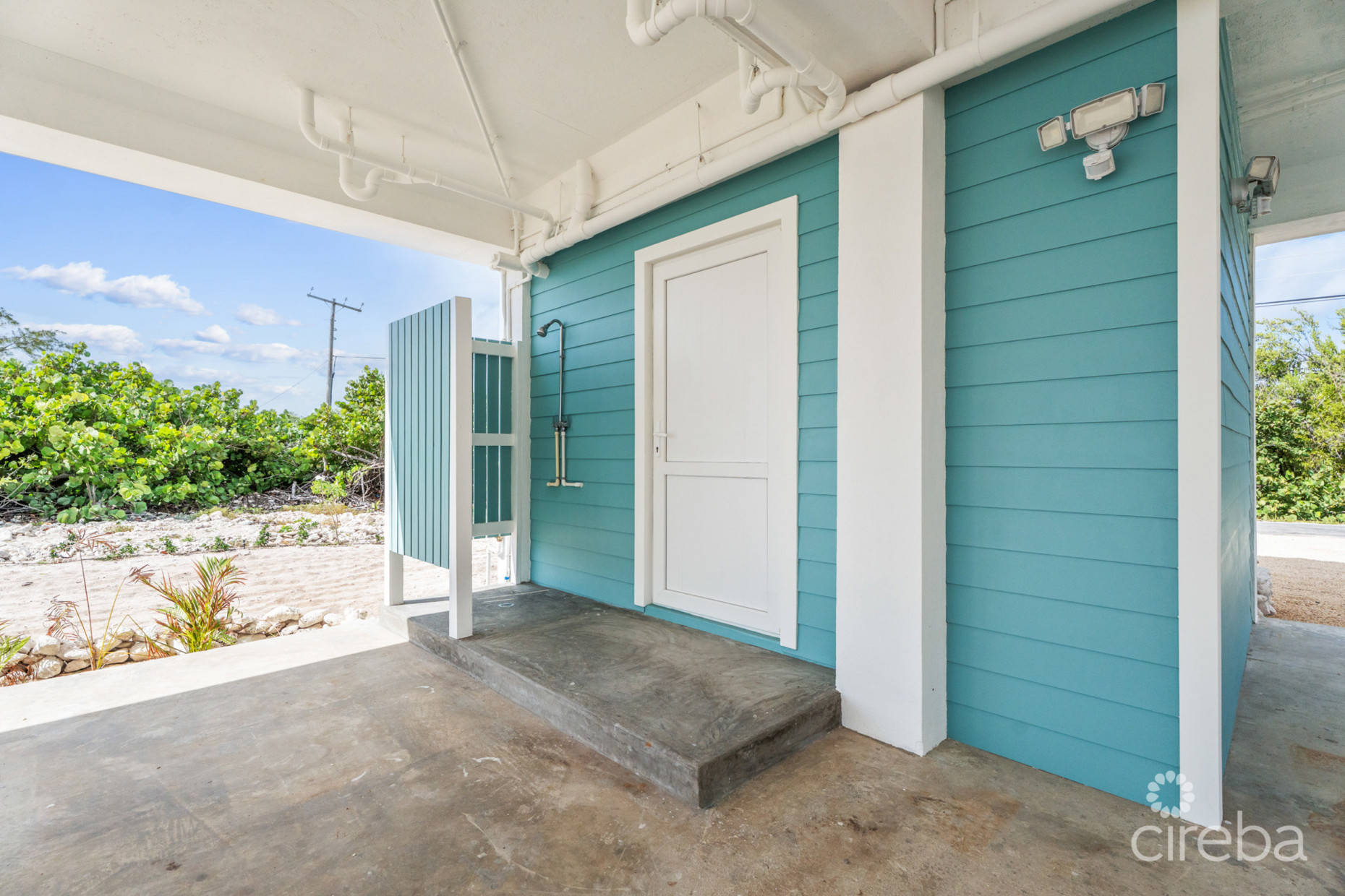 THE PALMS, LITTLE CAYMAN | TWO BEACHFRONT COTTAGES