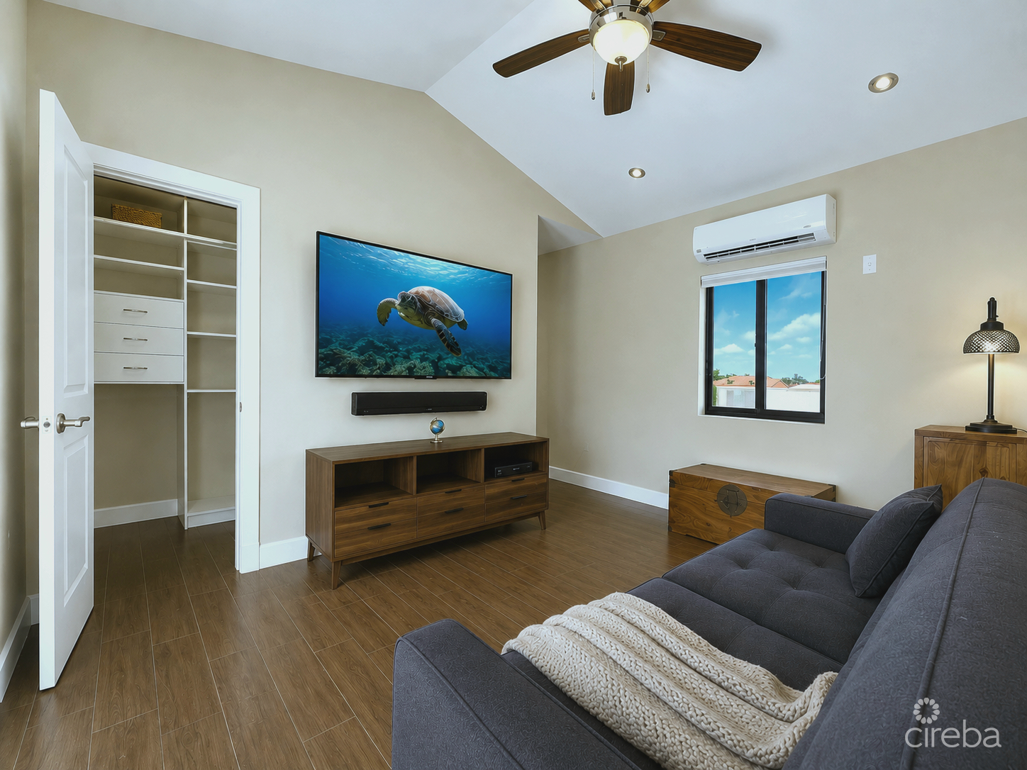 SAN SEBASTIAN PHASE 2 | 4BED/3.5BATH | GARDEN & POOL VIEW