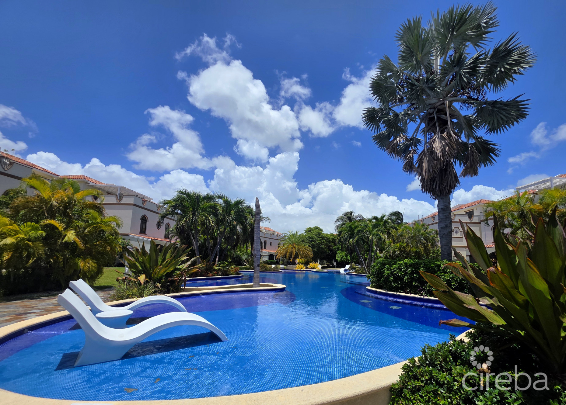 SAN SEBASTIAN PHASE 2 | 4BED/3.5BATH | GARDEN & POOL VIEW