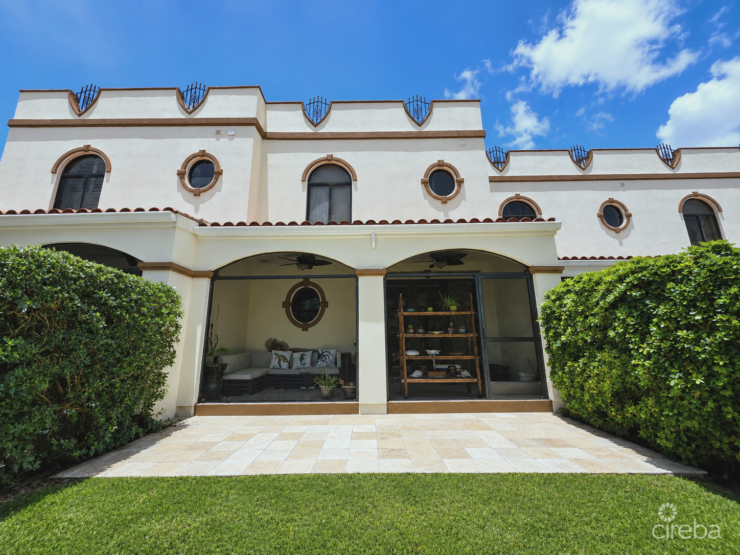 SAN SEBASTIAN PHASE 2 | 4BED/3.5BATH | GARDEN & POOL VIEW