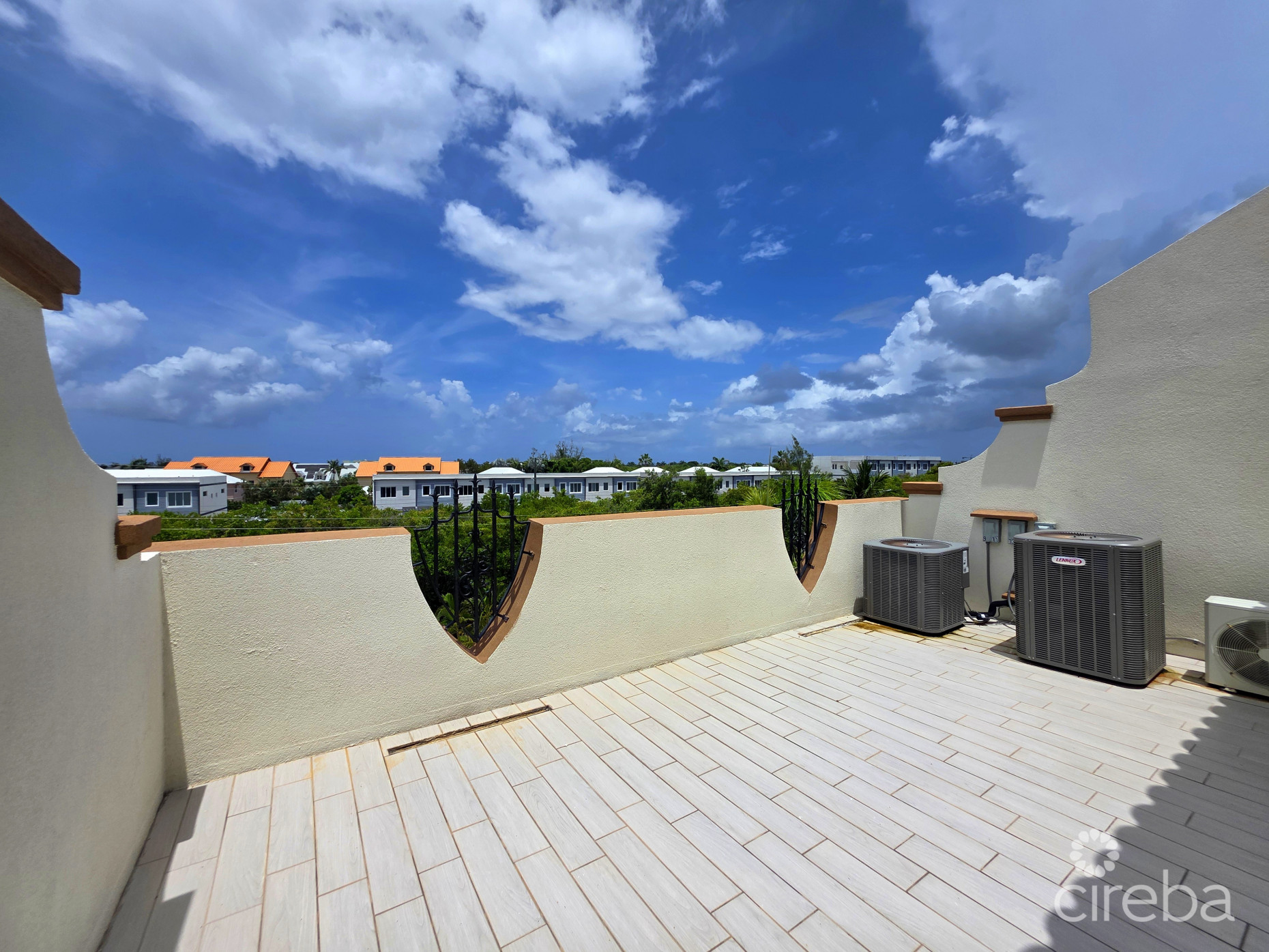 SAN SEBASTIAN PHASE 2 | 4BED/3.5BATH | GARDEN & POOL VIEW