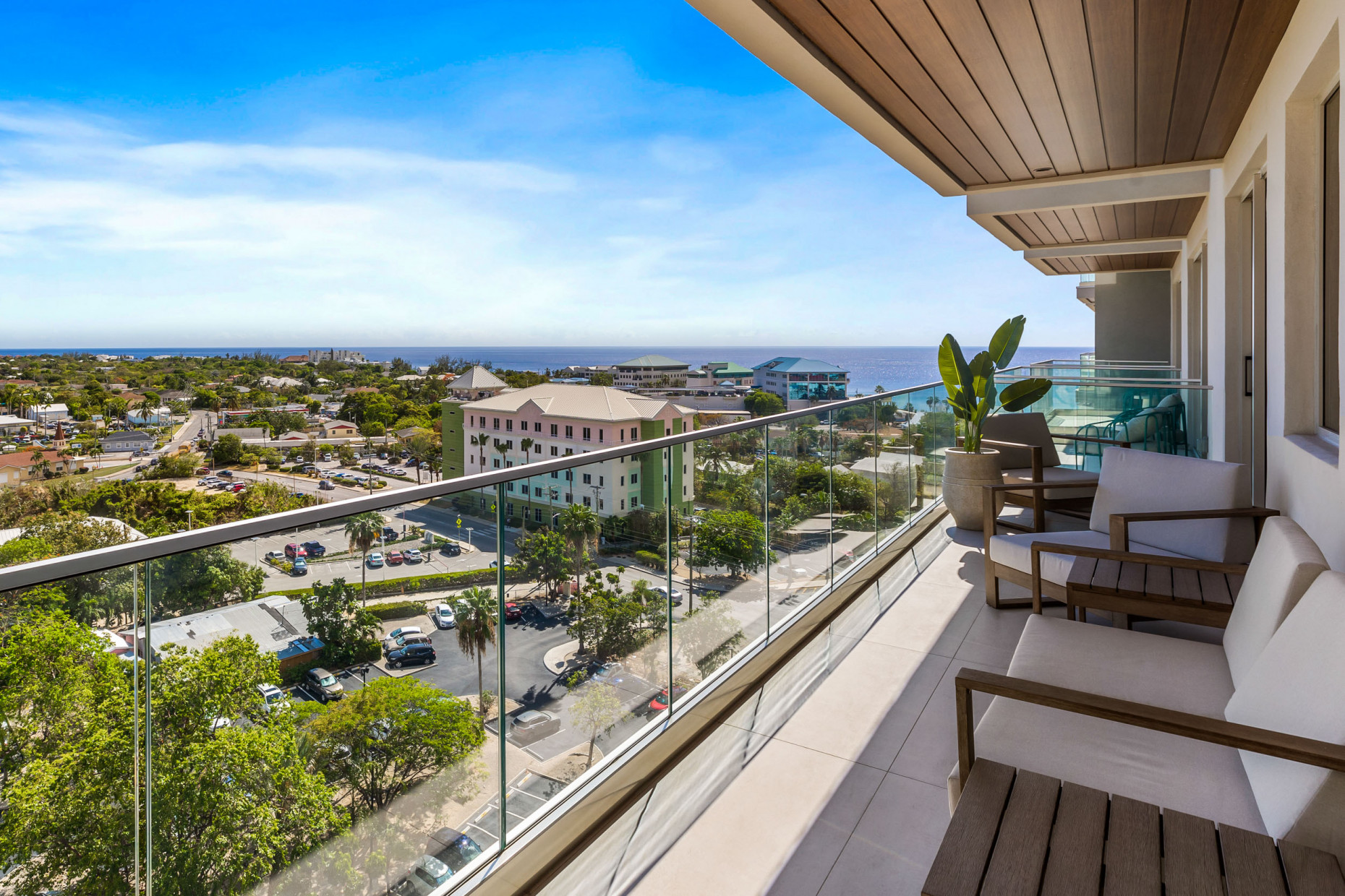 One|gt Unit 910 - Resort-style Living In The Heart Of George Town