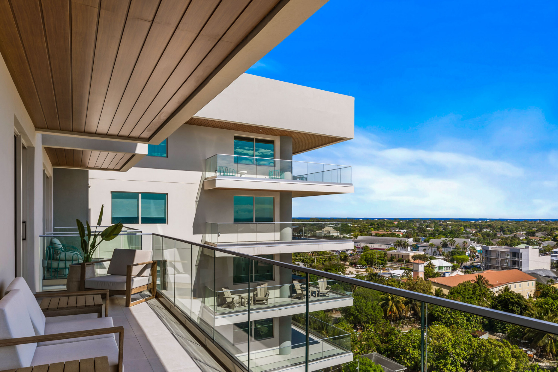 One|gt Unit 910 - Resort-style Living In The Heart Of George Town