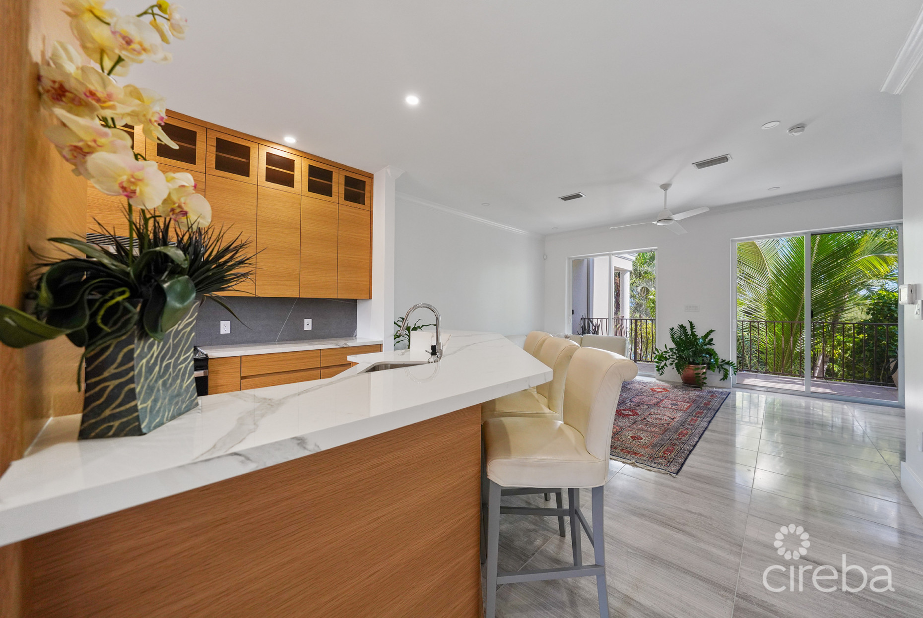 REDUCED! TURNBERRY  EAST #3 , CRYSTAL HARBOUR