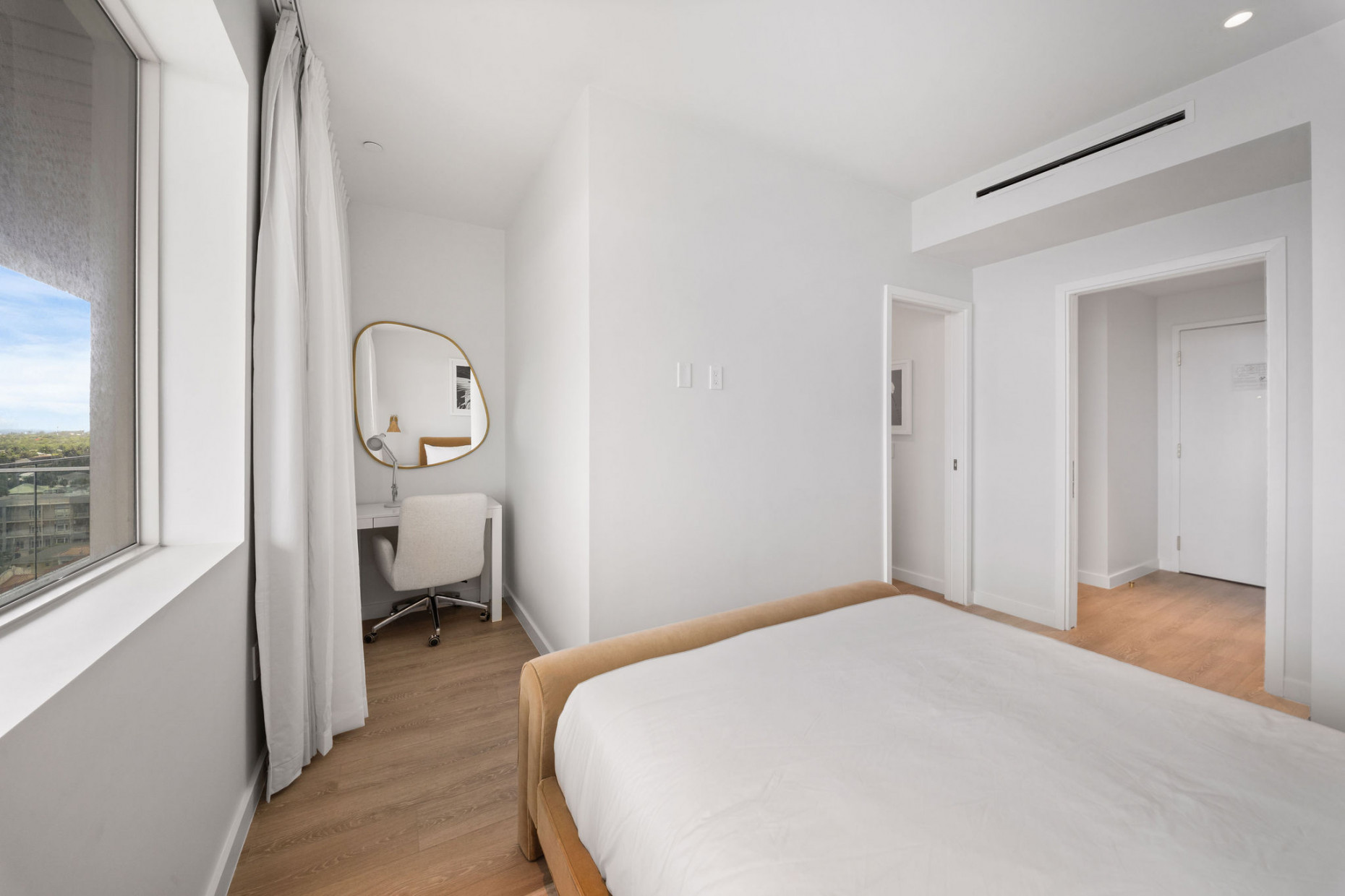 One|gt Unit 728 Arise Suite - 2 Bed + 2 Bath